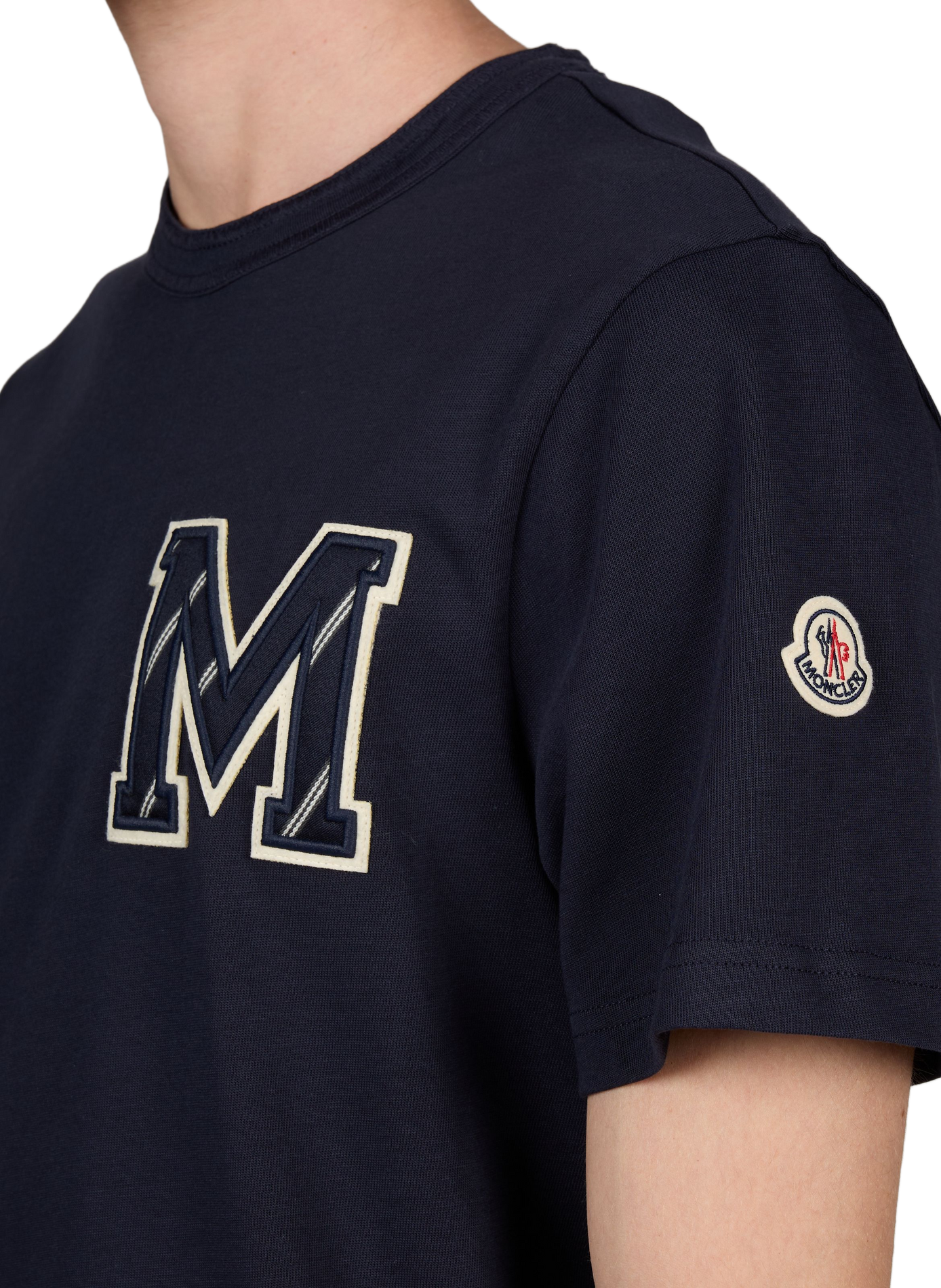 T-shirt M met katoenen borst. MONCLER Blauw