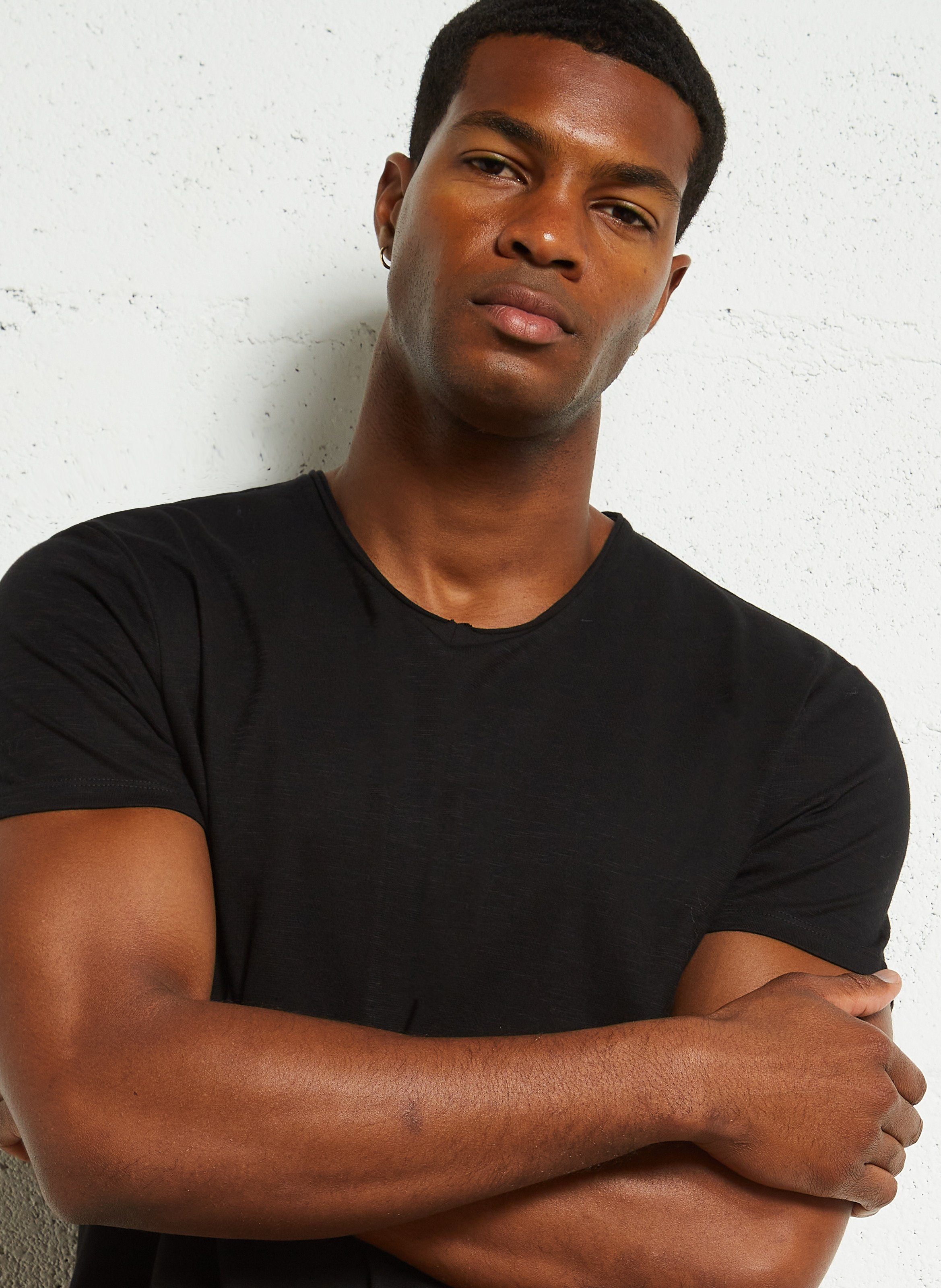 Tee-shirt col v regular-fit en coton IKKS Noir