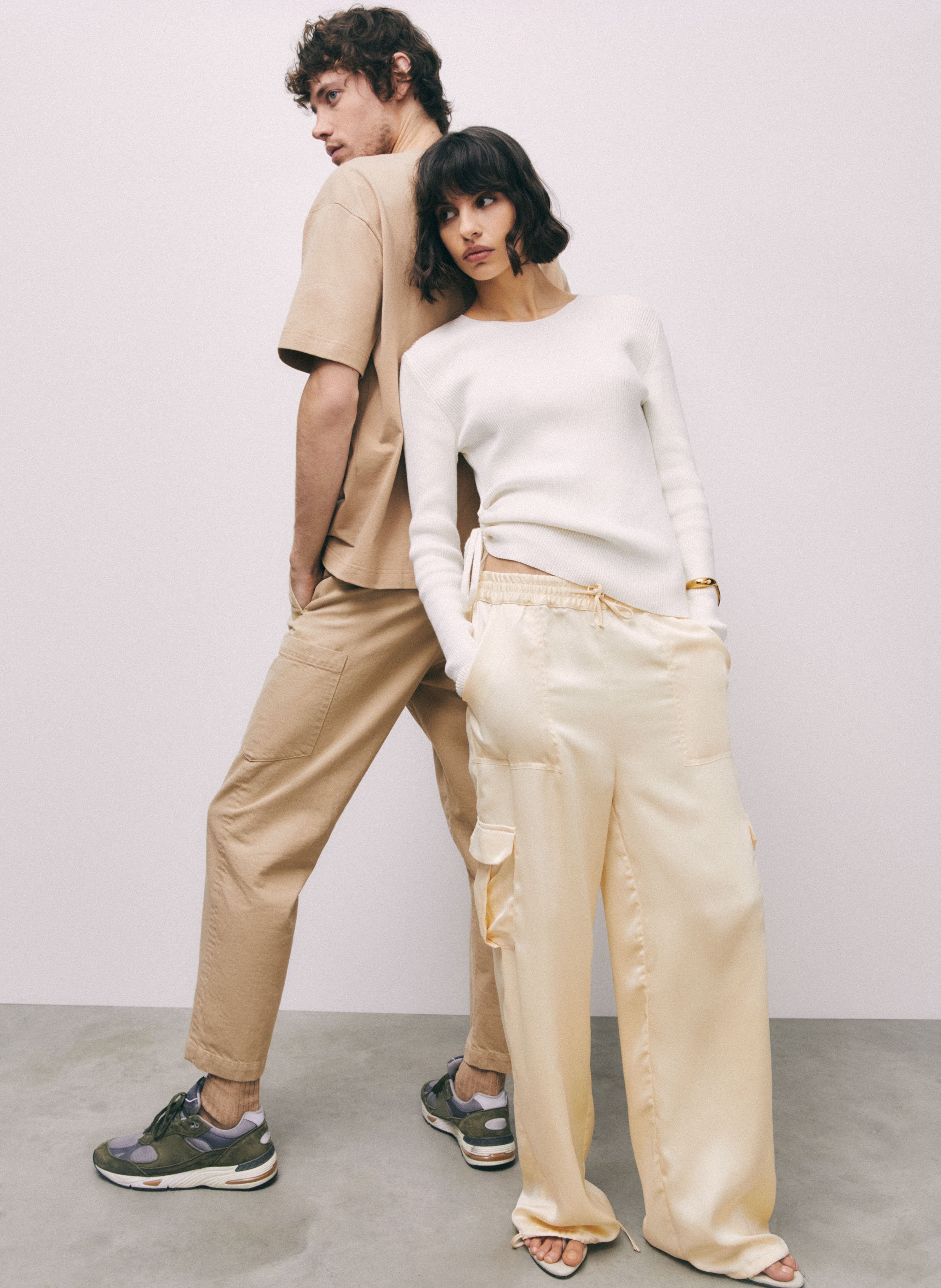 Pantalon satiné en polyester recyclé mélangé SAISON 1865 Beige