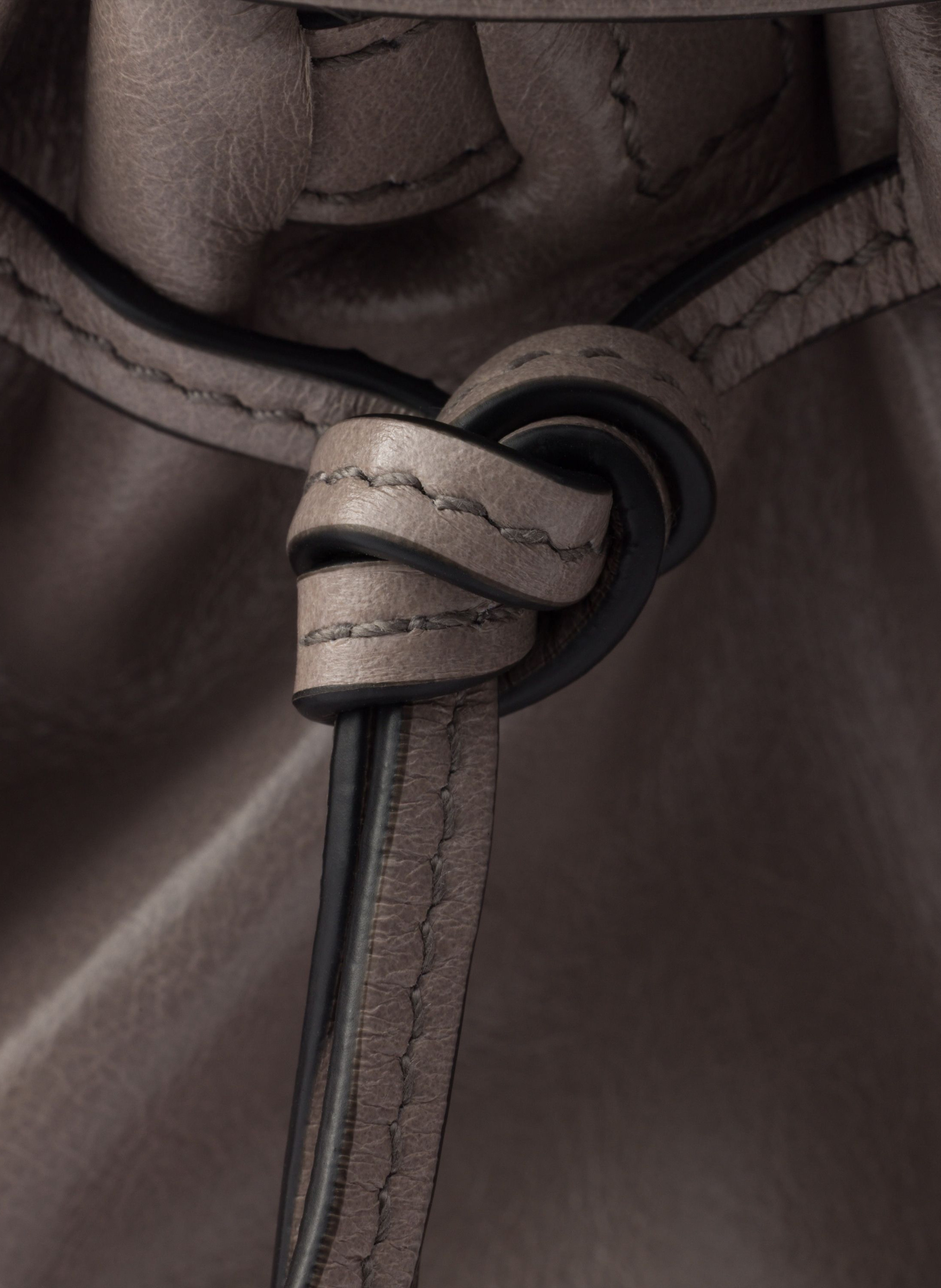 Mini sac à main prada bonnie en cuir PRADA Gris