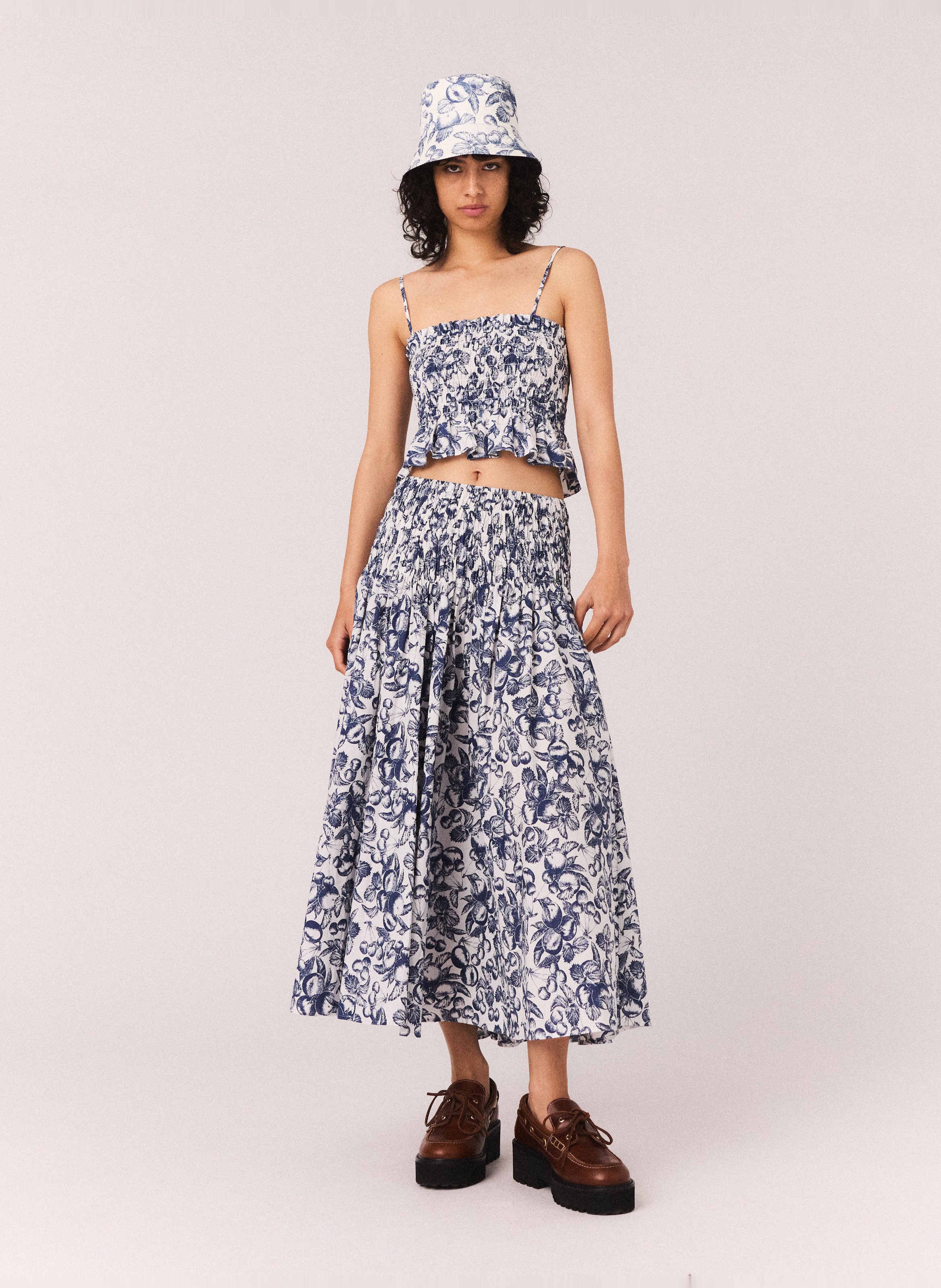 Jupe midi évasée à imprimé cerise MAJE Bleu