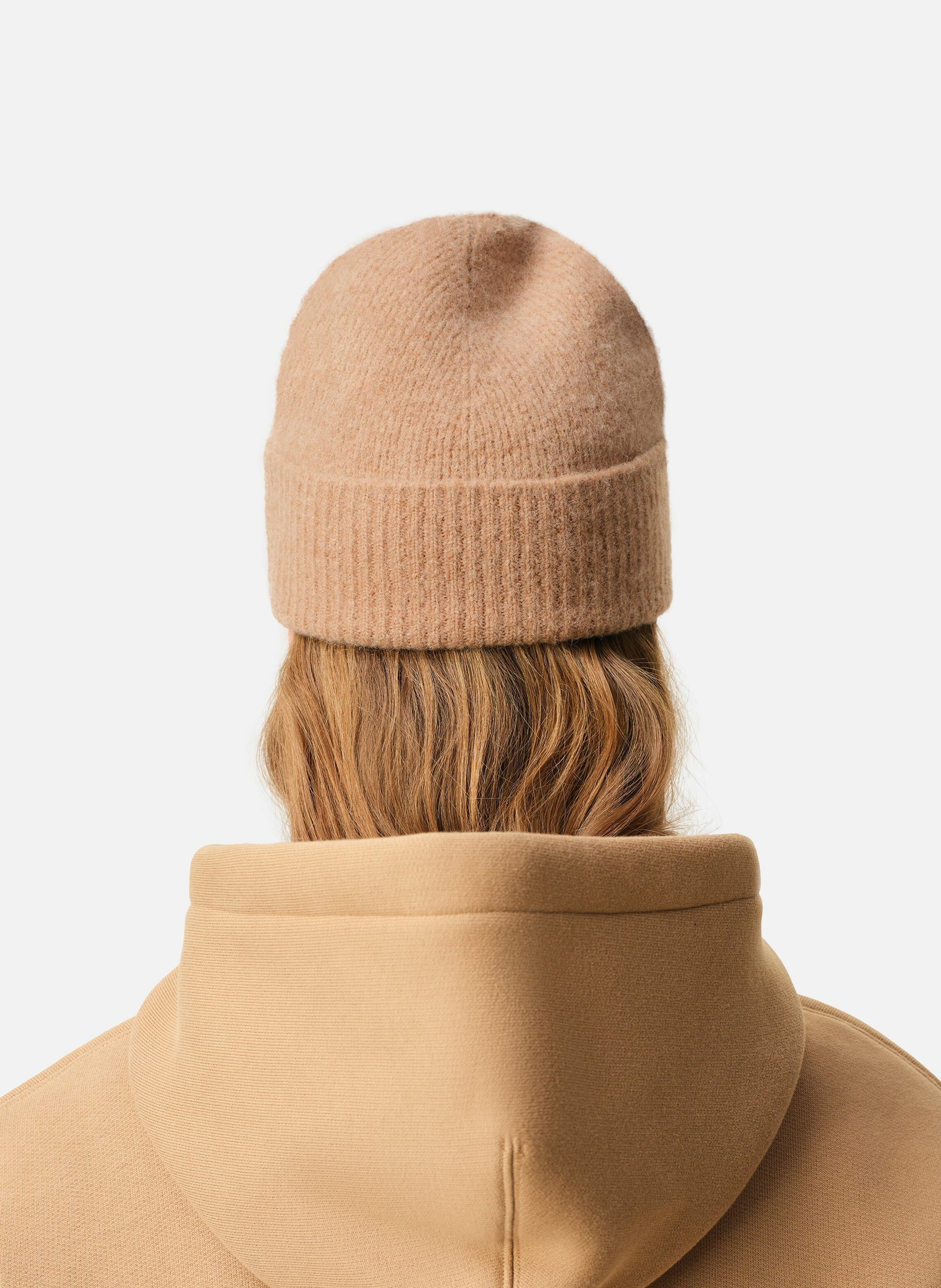 Bonnet ami de coeur en alpaga unisexe AMI PARIS Marron