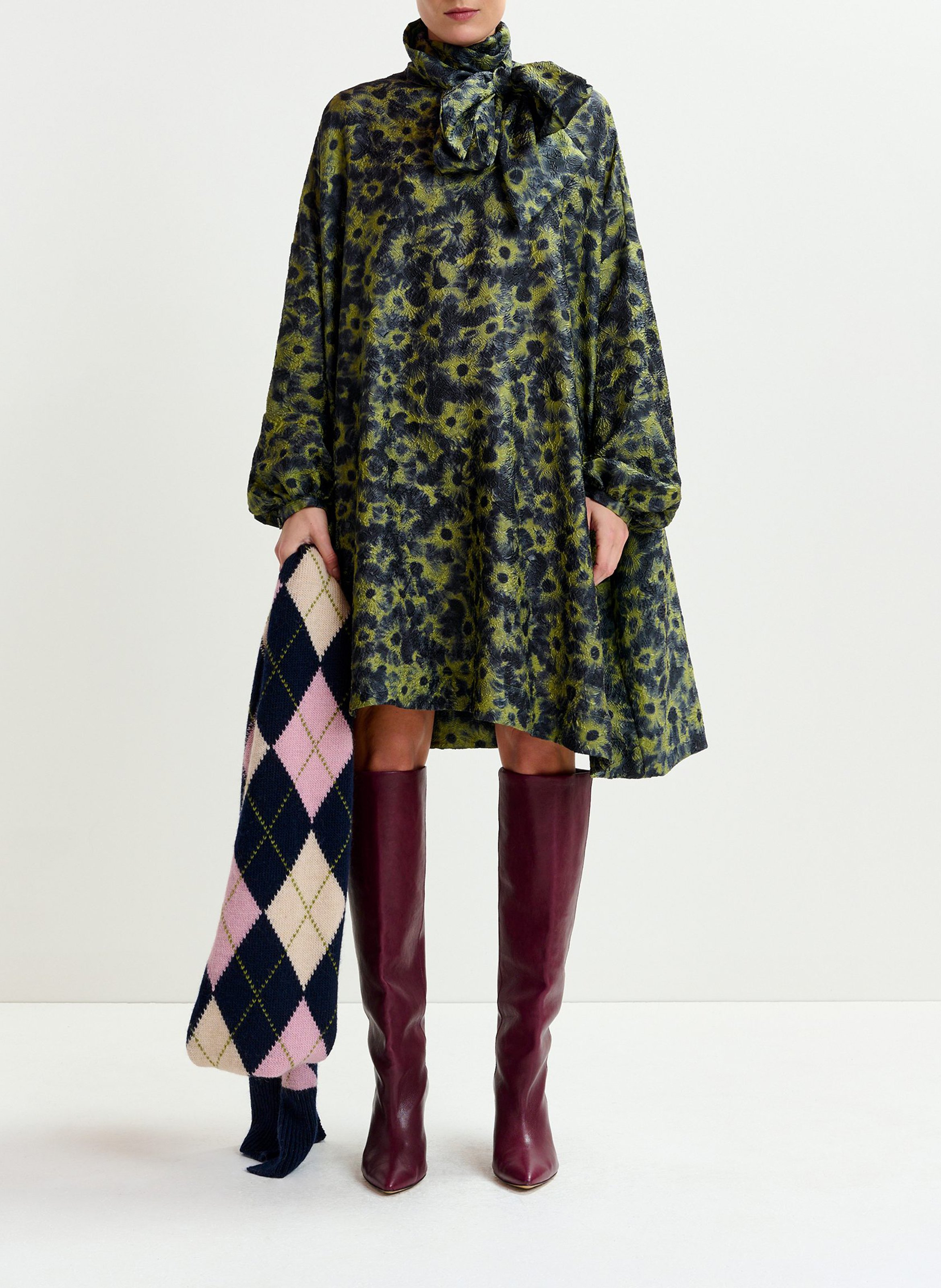 ESSENTIEL ANTWERP Robe ample courte à col lavallière ioanna Bleu