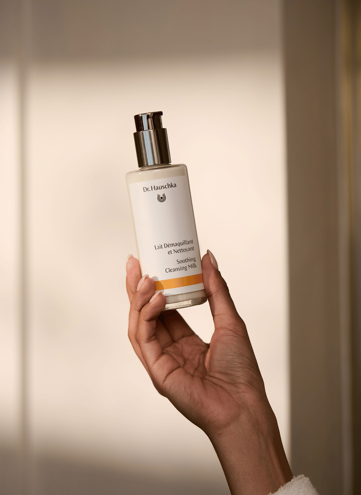Lait démaquillant et nettoyant DR HAUSCHKA No color