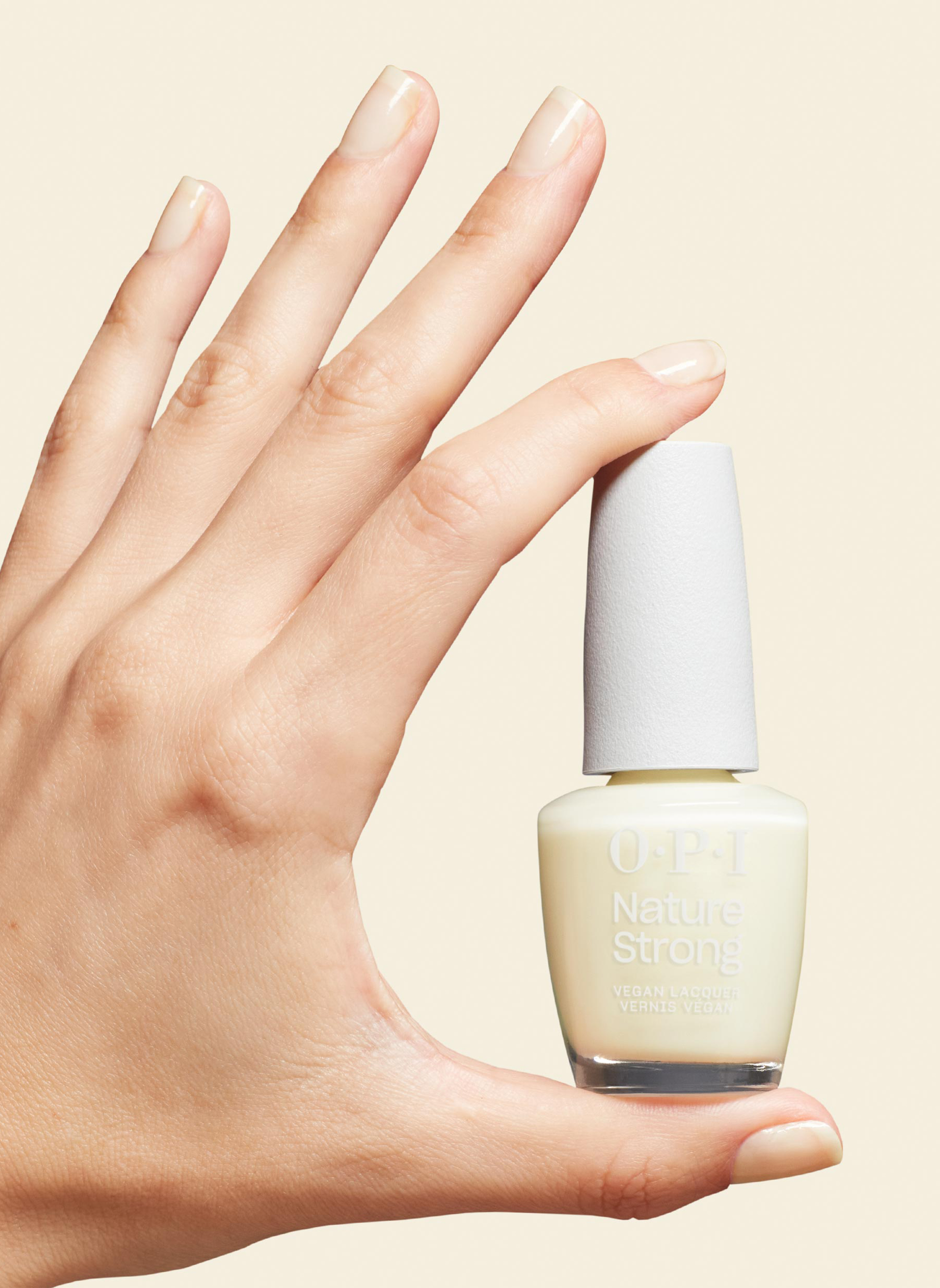 Nature Strong - Vegan Nail Polish OPI Cauliflower power