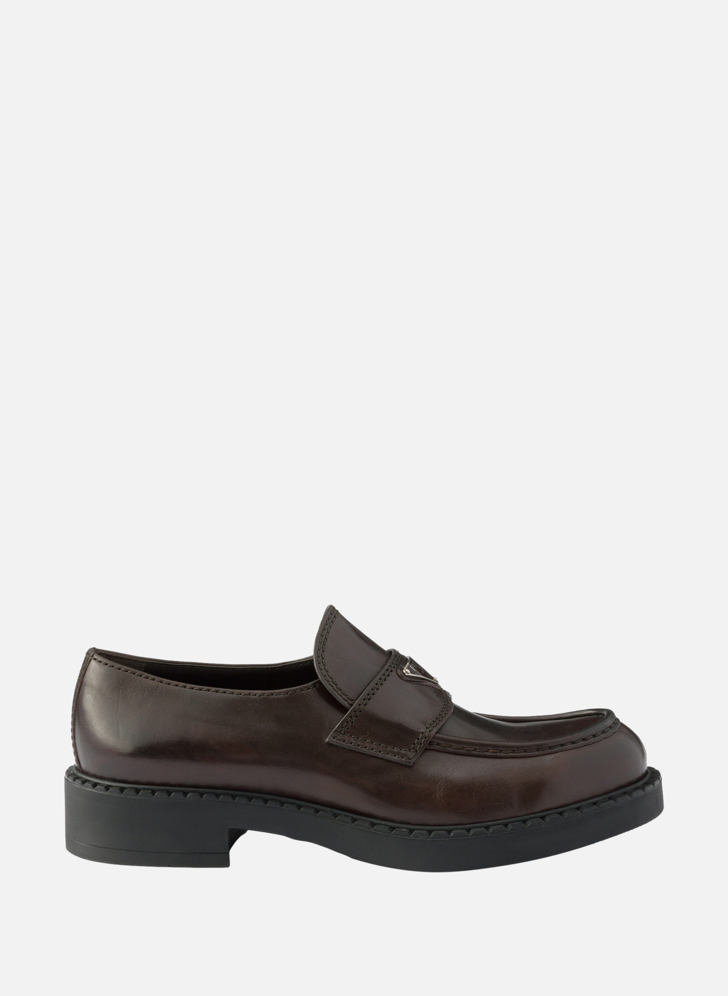 Mocassins en cuir vieilli couleur chocolat PRADA Marron