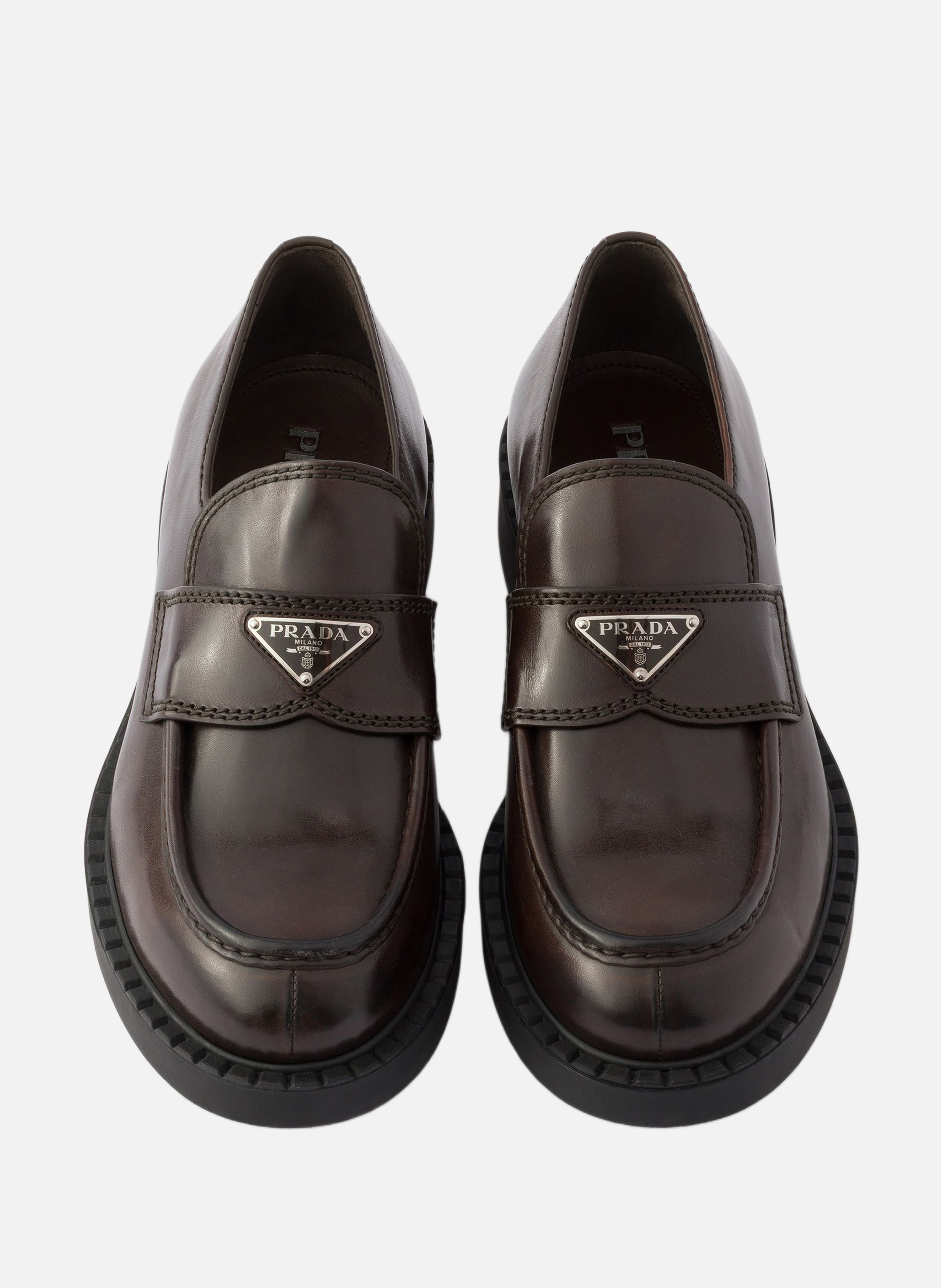 Mocassins en cuir vieilli couleur chocolat PRADA Marron