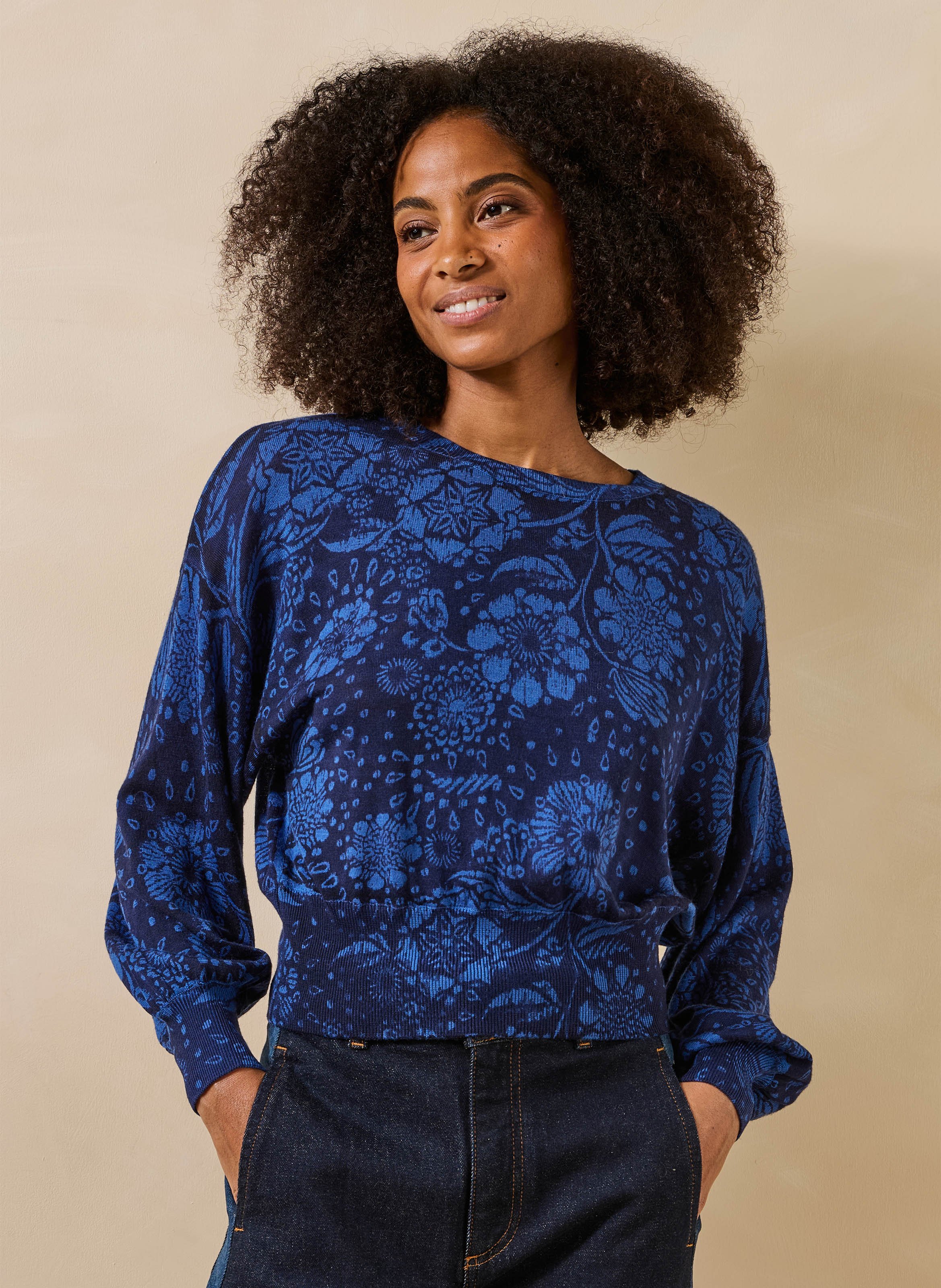 Korte wollen trui met bloemenprint LA FEE MARABOUTEE Blauw