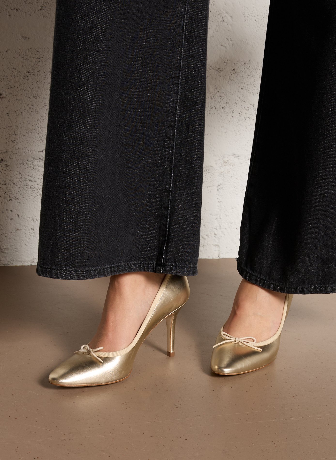 Escarpins en cuir cendrillon REPETTO Doré