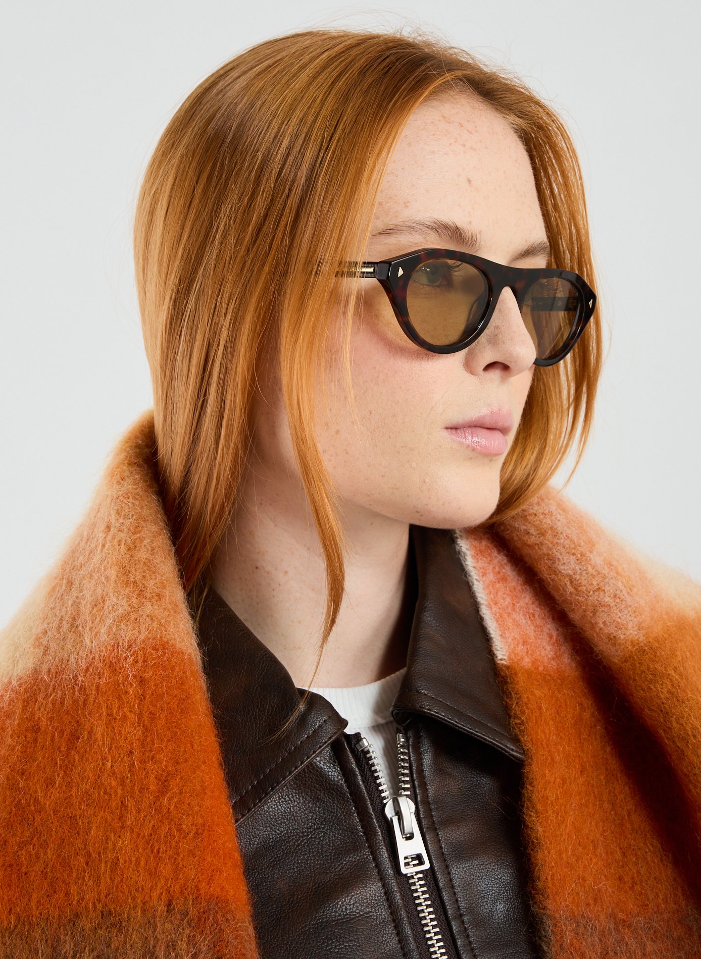 Lunettes de soleil ovales PRADA Multicolore