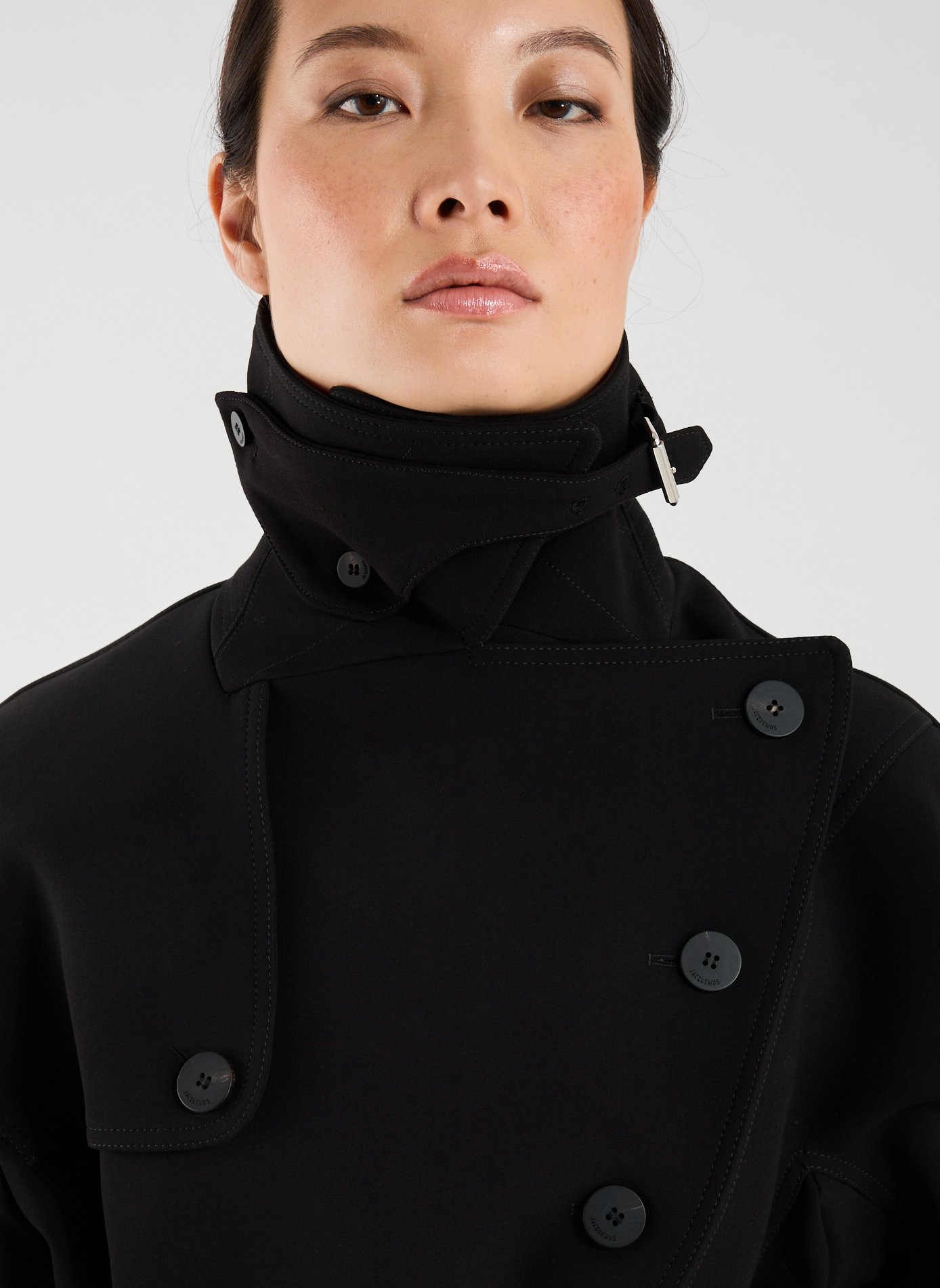 Le trench court Ovalo  JACQUEMUS Noir
