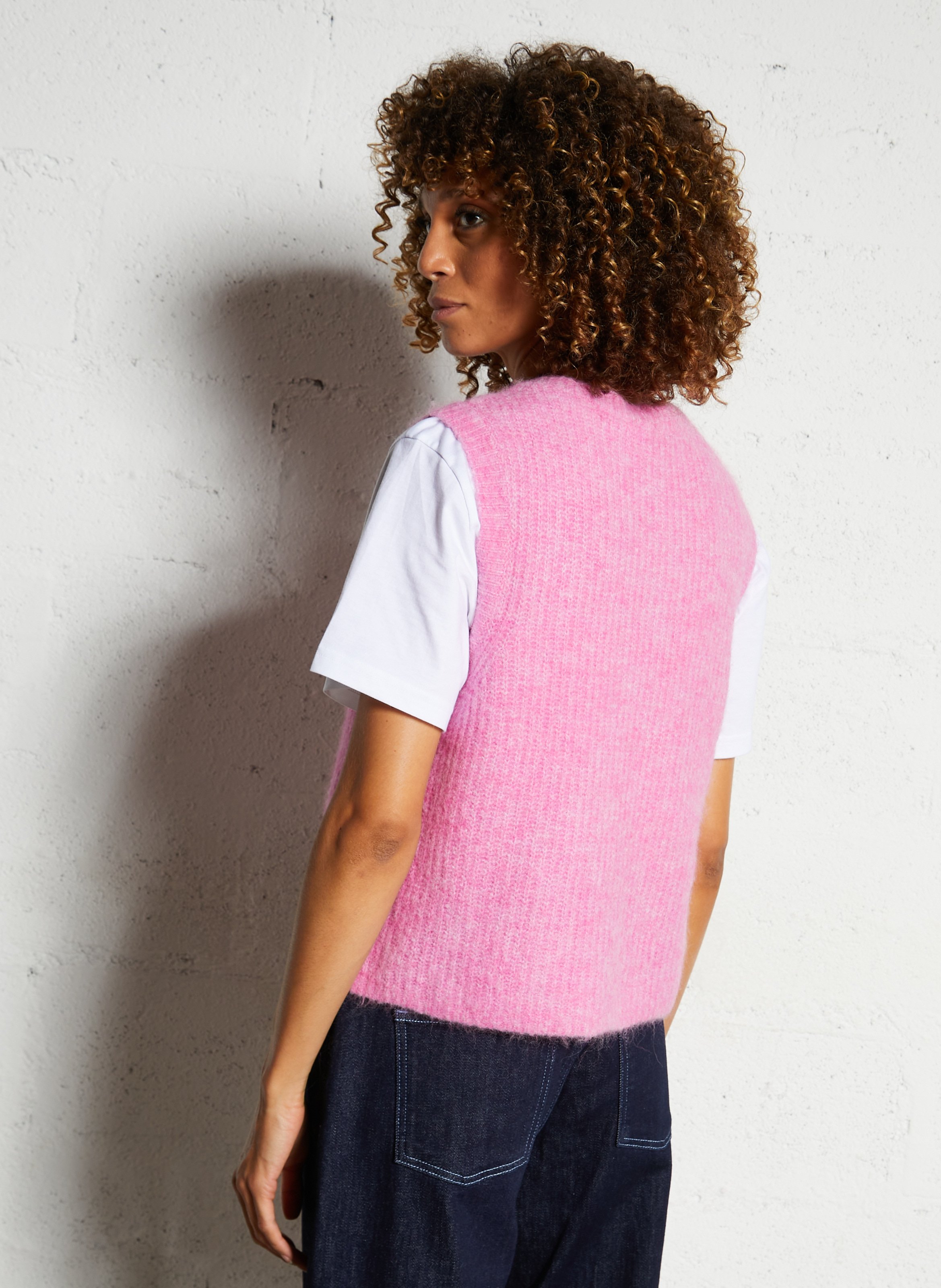 Gilet sans manches en maille duveteuse east AMERICAN VINTAGE Rose