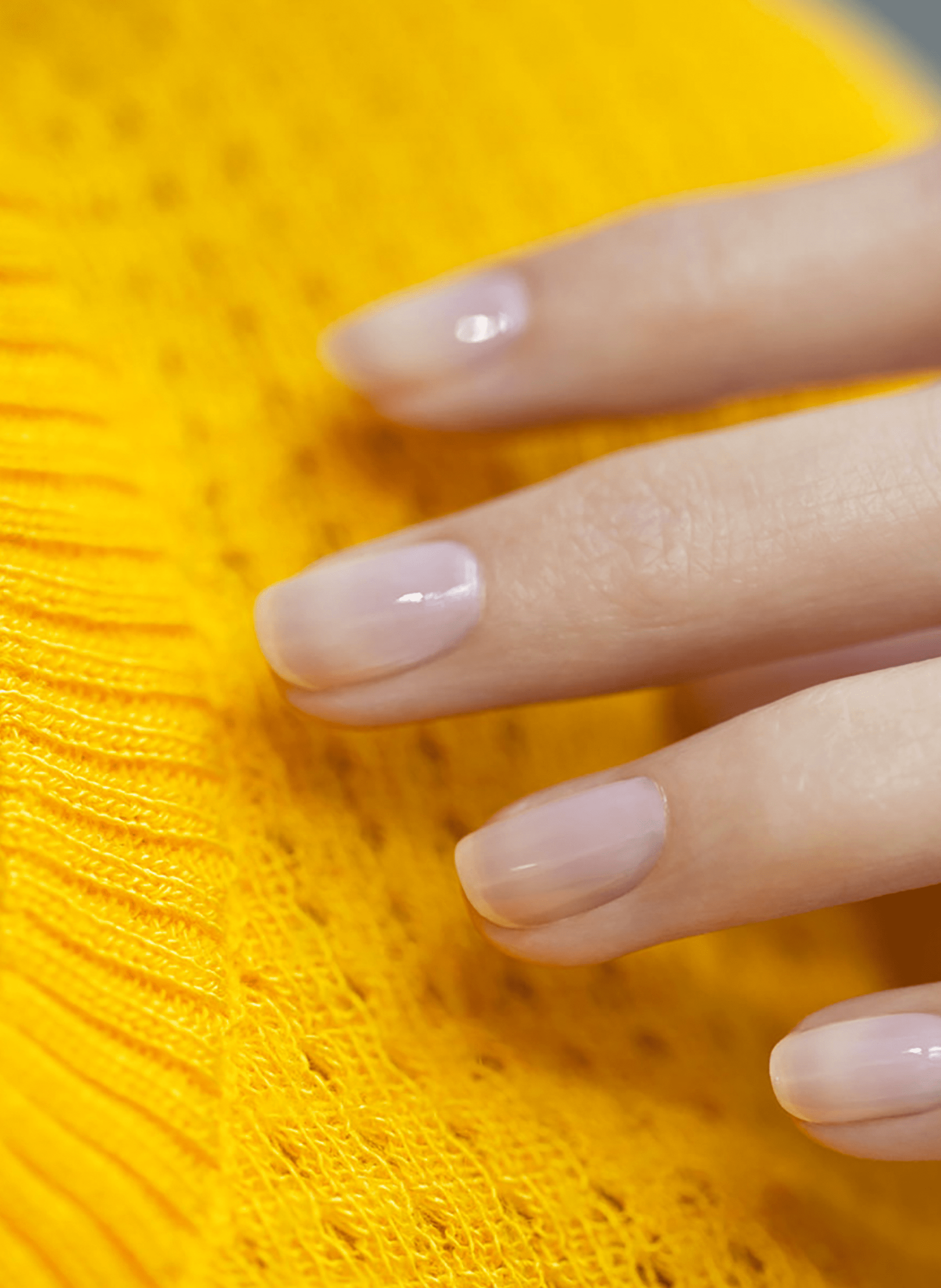 Green Flash Nail Polish MANUCURIST Pale rose