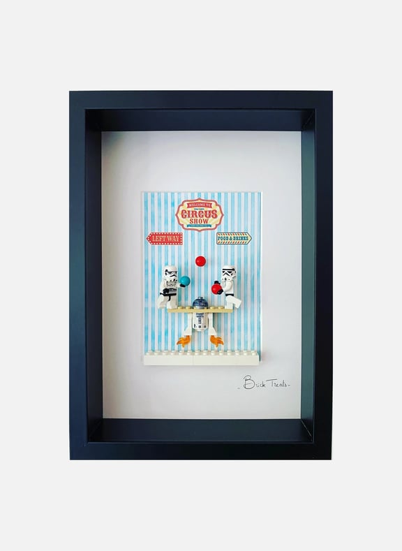 Tableau Jugglers by BRICK TREATS BRICK TREATS Tableau Jugglers