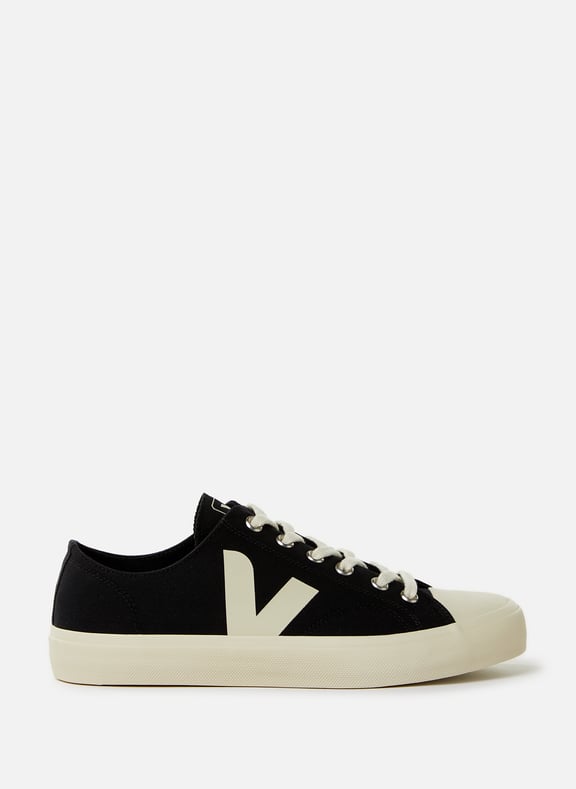 Baskets Wata II Low en toile Noir by VEJA VEJA Baskets Wata II Low en toile Noir