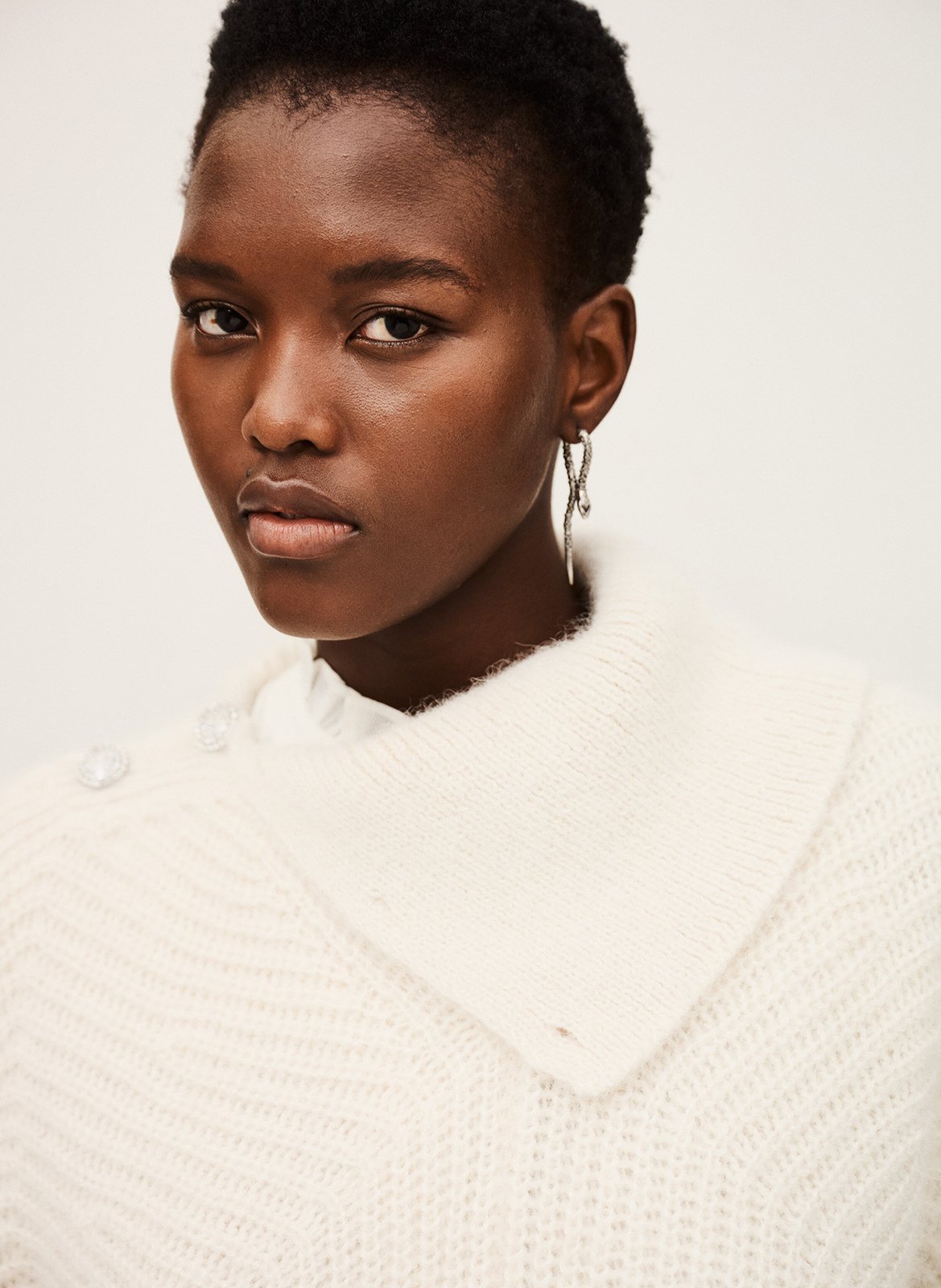 Pull col roulé en laine mélangée roumane BA&SH Beige