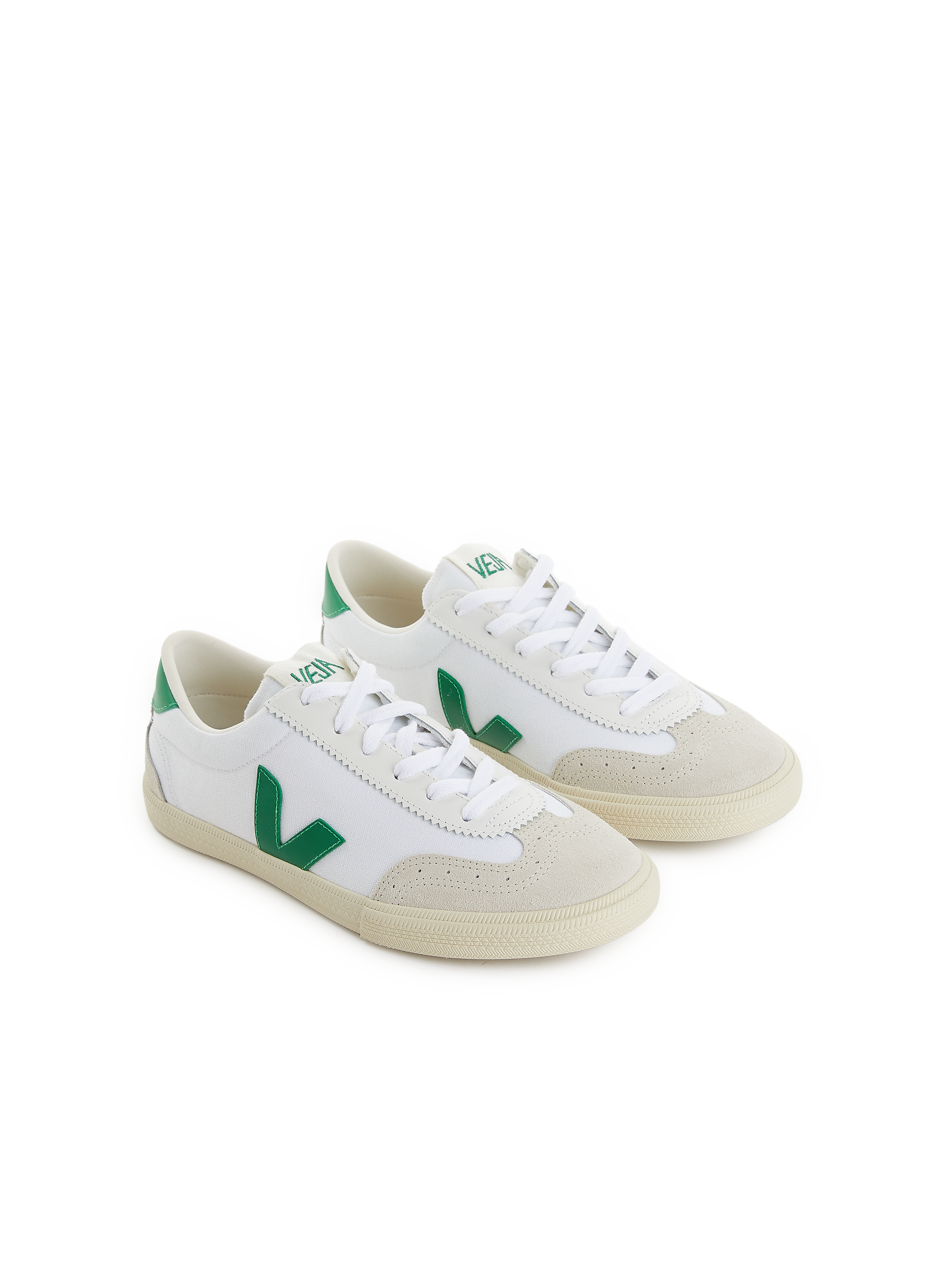 Volleyball bi-material sneakers VEJA White