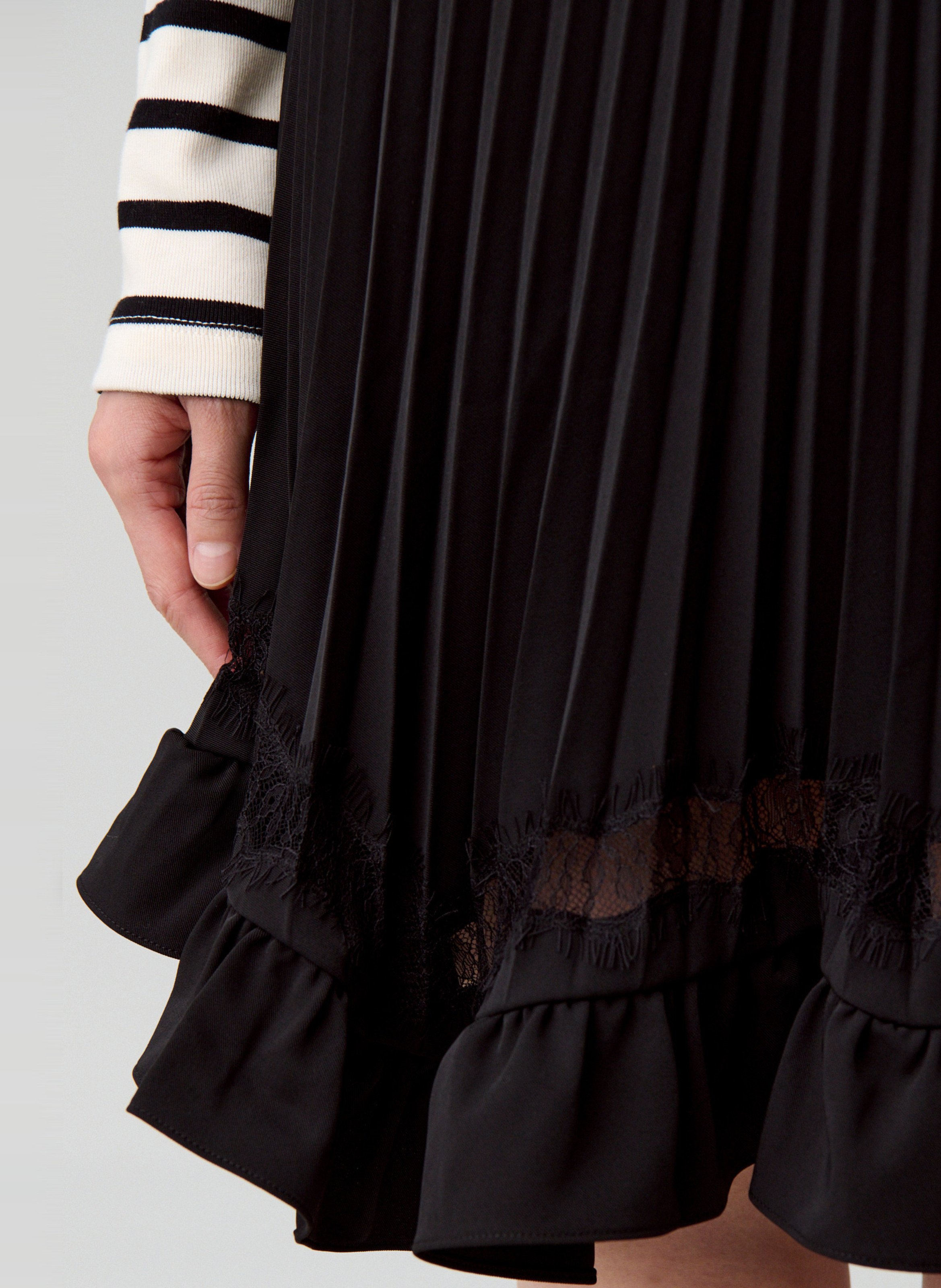 Jupe courte évasée Noir