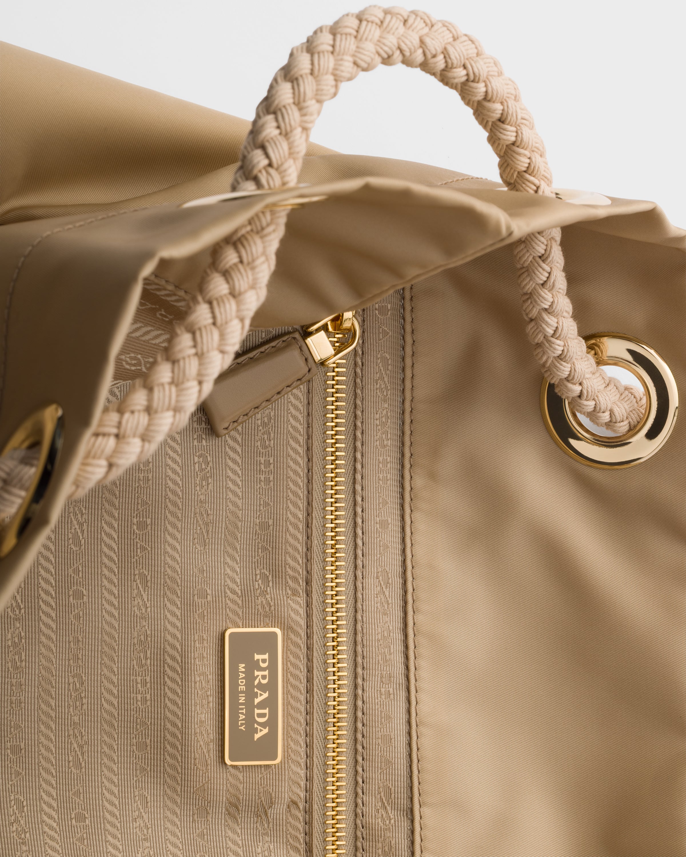 Grand sac seau prada mariner en re-nylon PRADA Marron