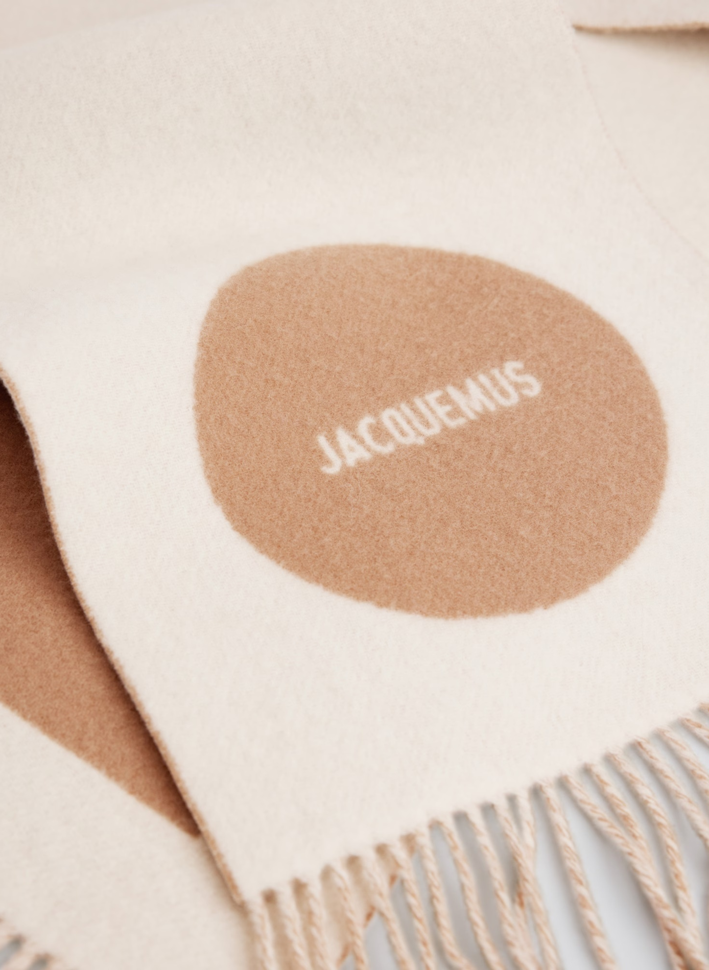 L'écharpe Rond Carré JACQUEMUS Beige
