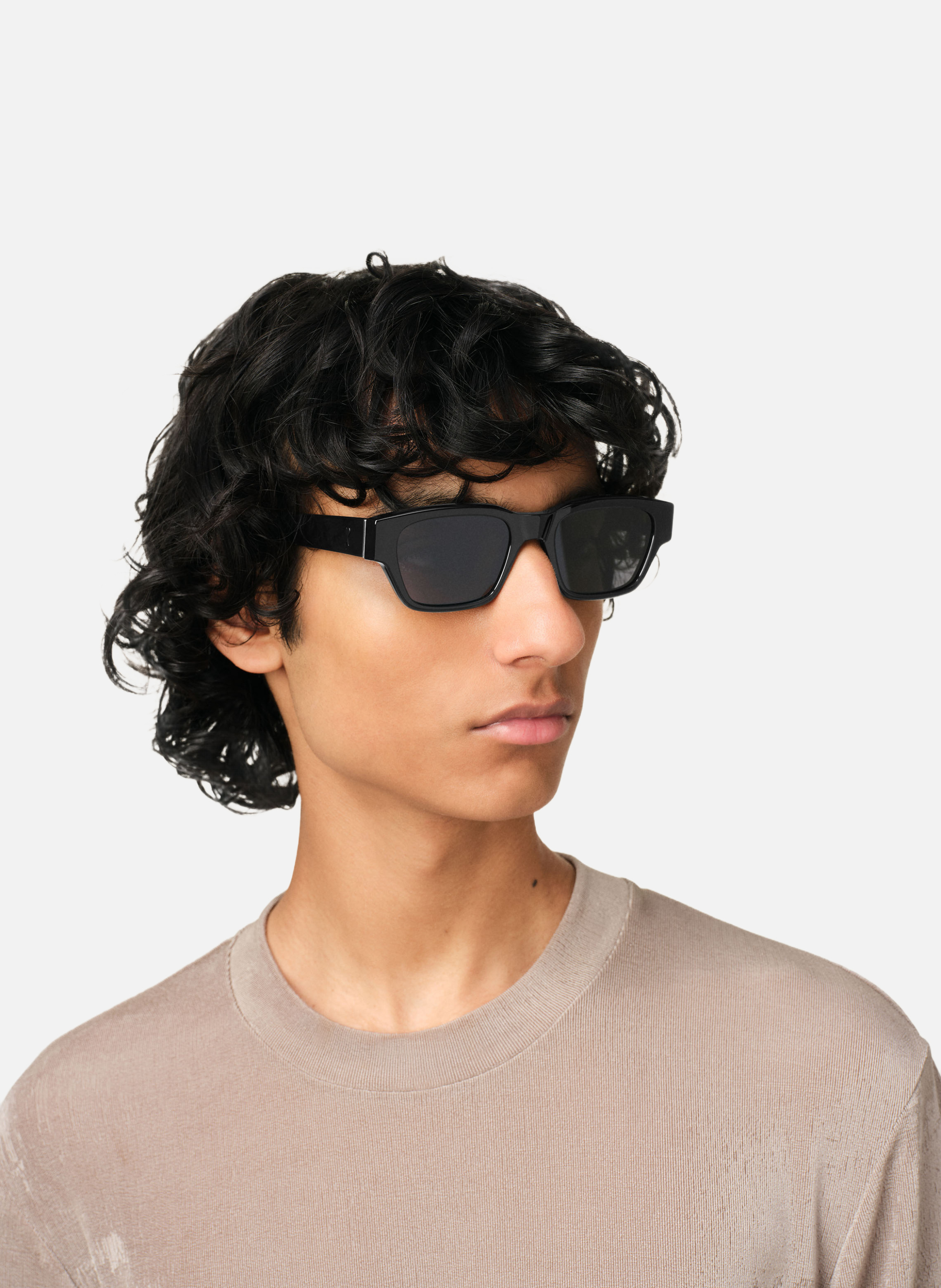 Lunettes de soleil 75009 unisexes AMI PARIS Noir