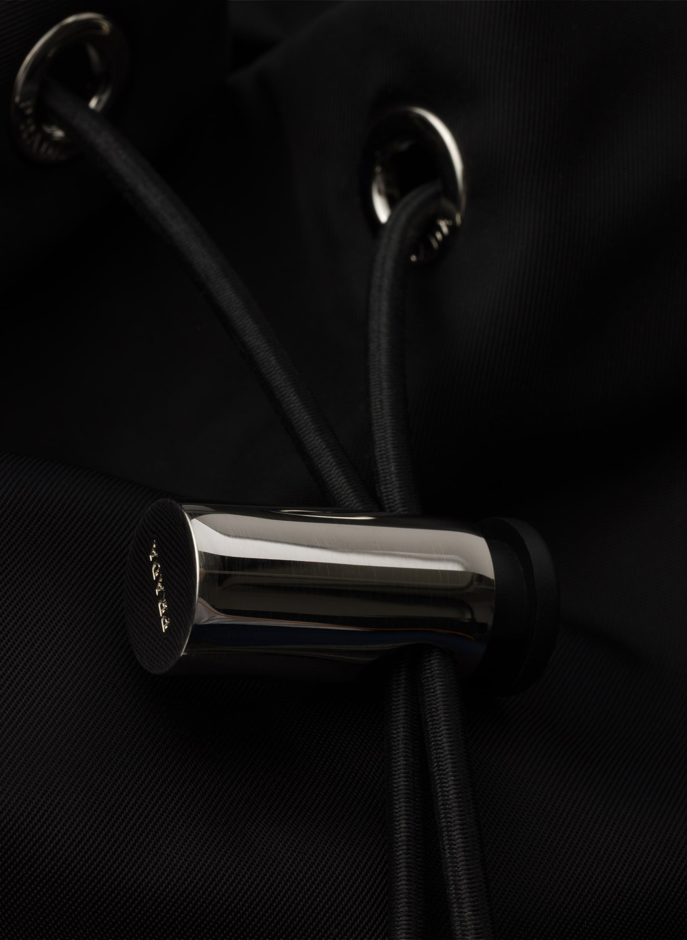 Sac à dos prada explore en re-nylon et cuir PRADA Noir