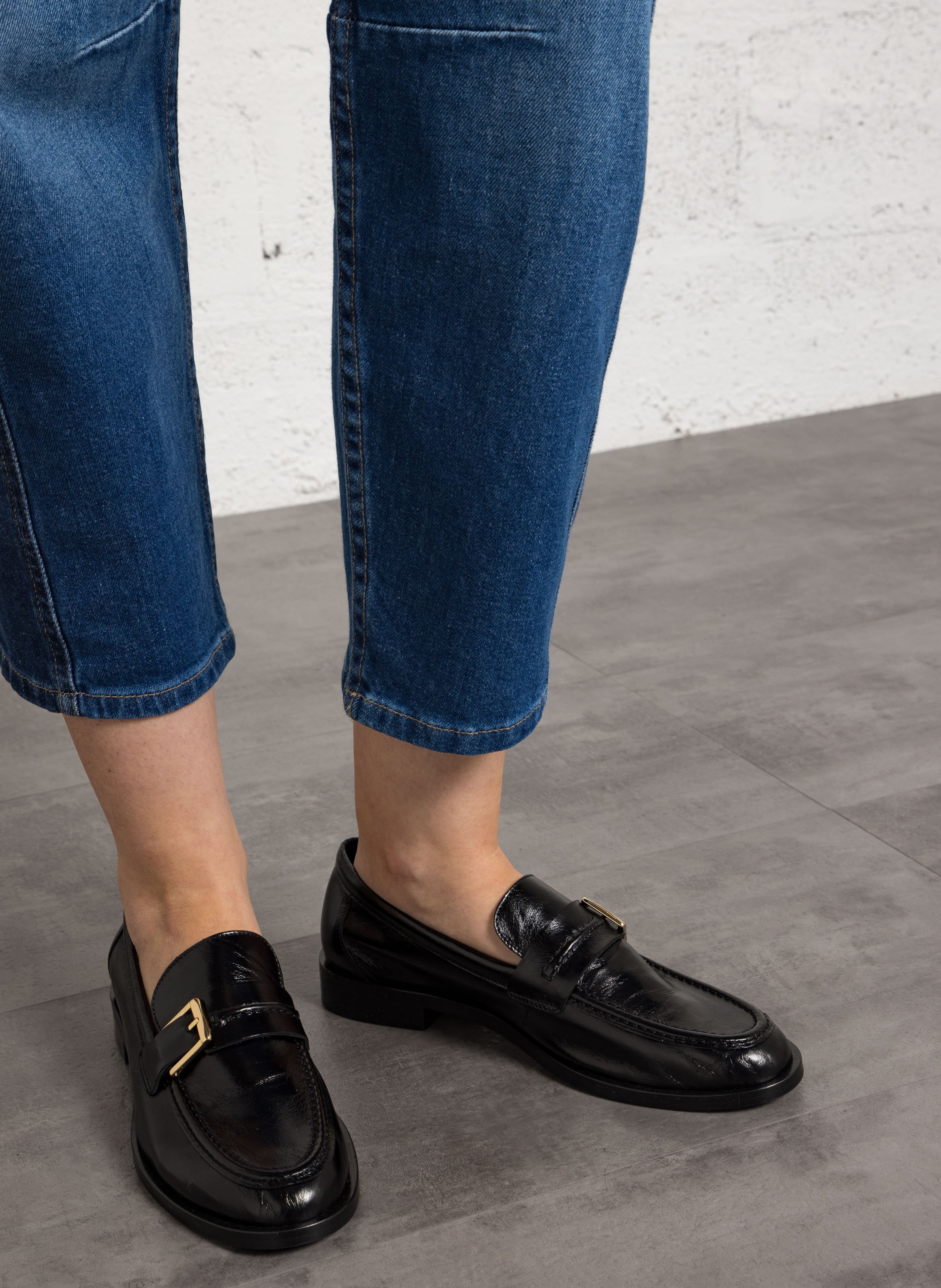 Mocassins en cuir verni ornella MAISON 123 Noir