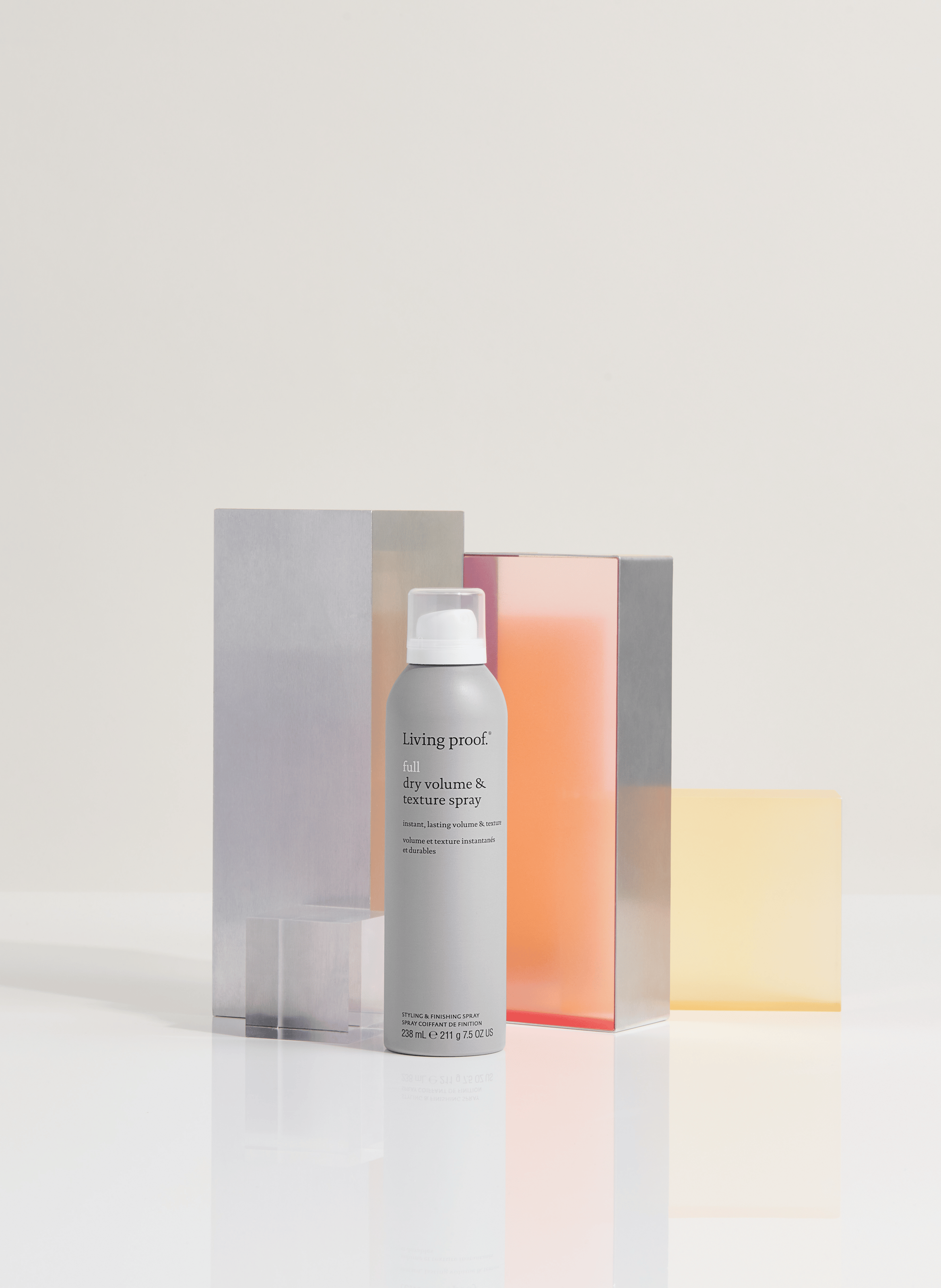 Spray for Maximum Volume and Texture LIVING PROOF No color