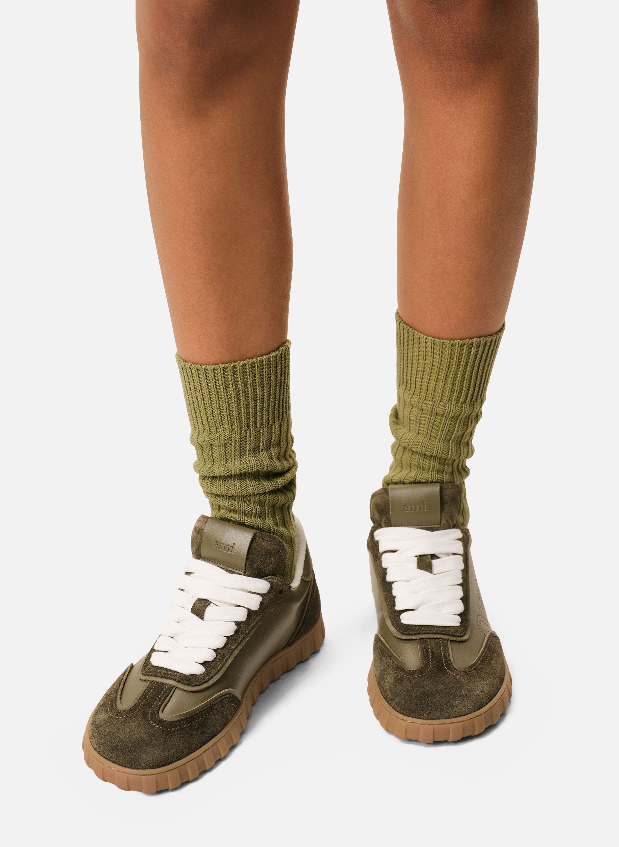 Sneakers step unisexes en cuir de vachette AMI PARIS Vert