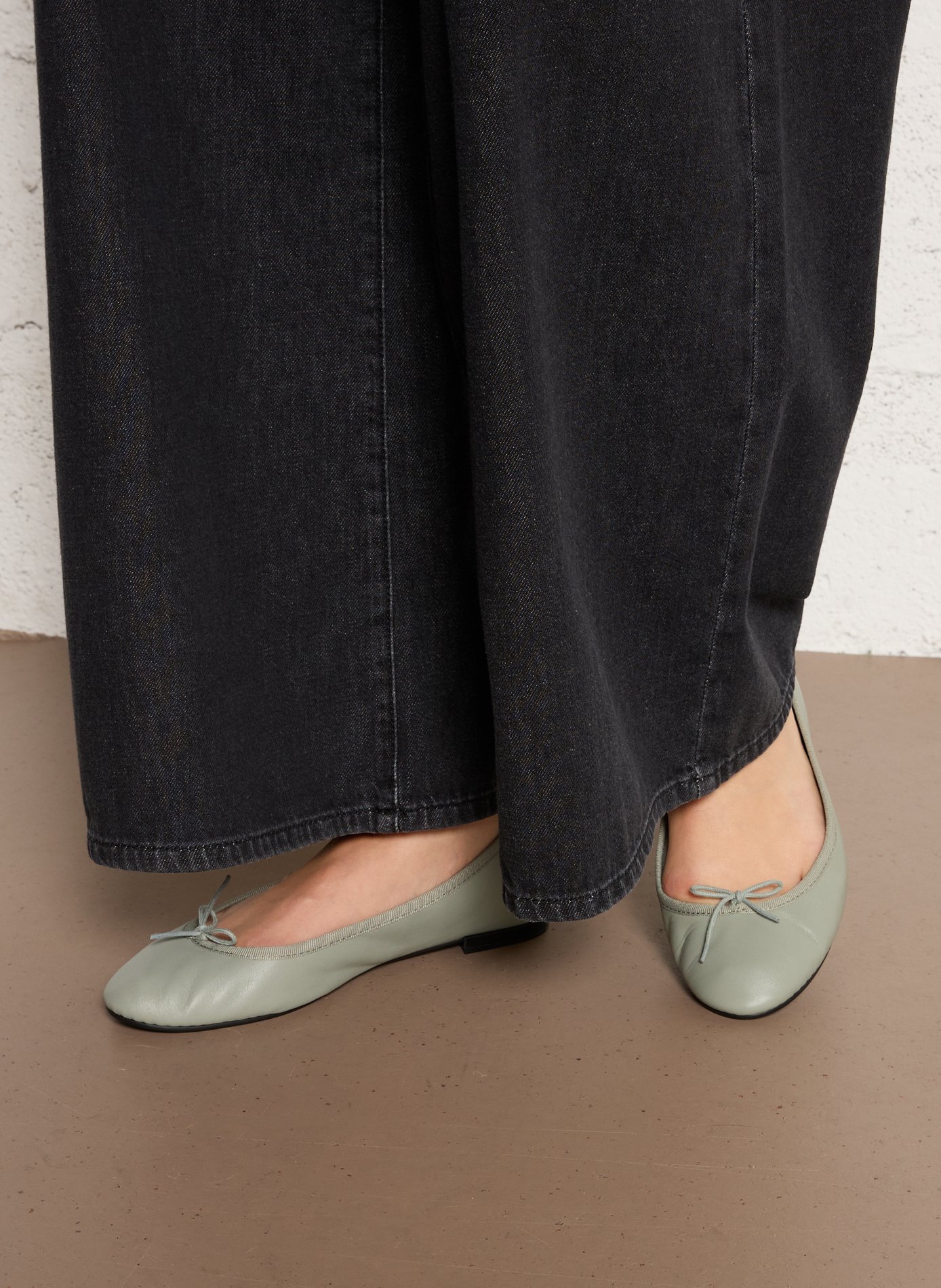 Ballerines en cuir cendrillon REPETTO Vert