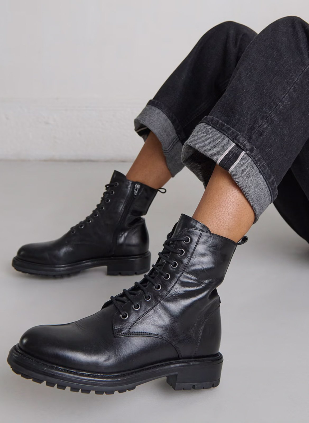 Boots à lacets crantées en cuir celimene JONAK Noir