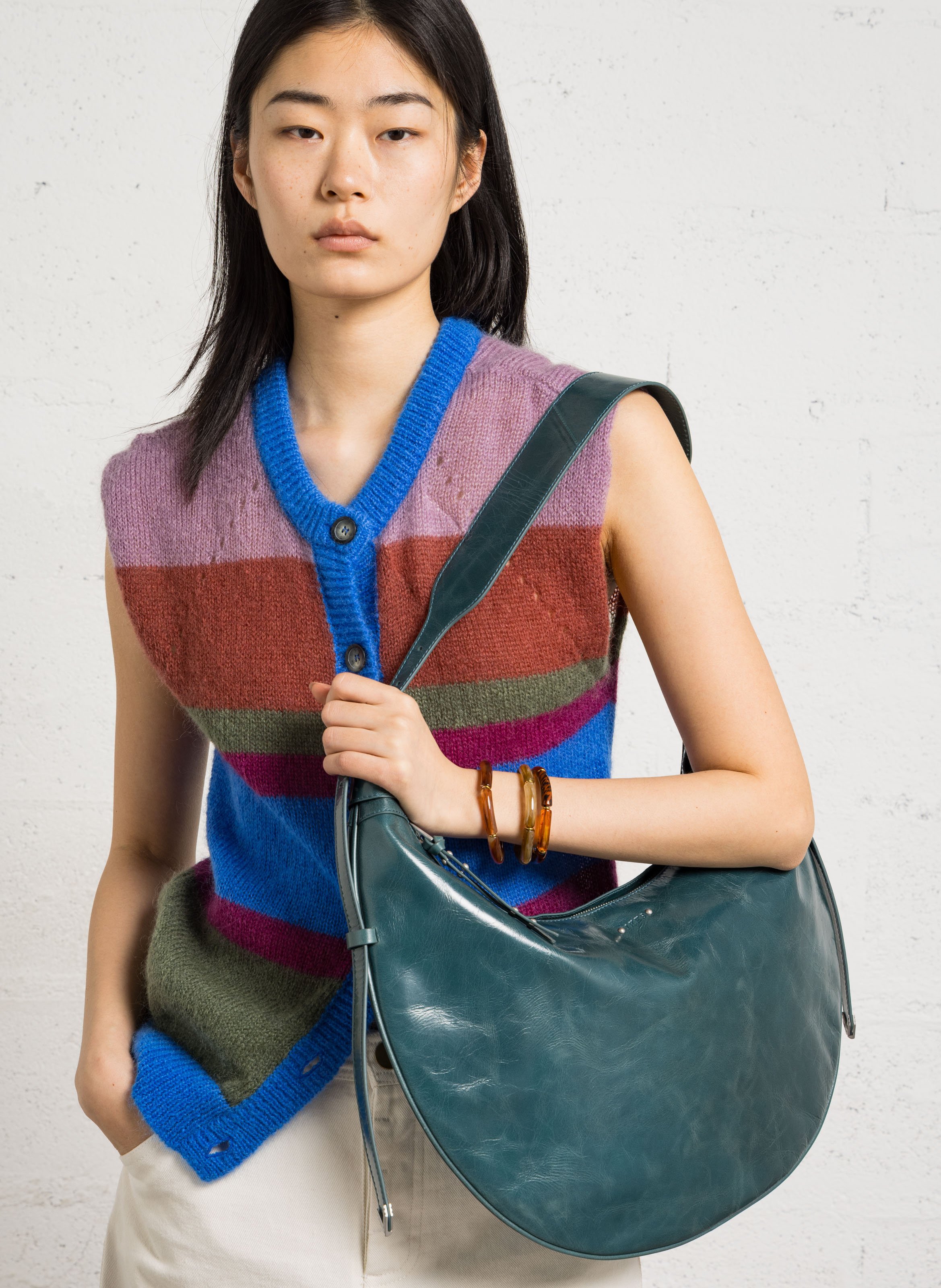 Sac demi-lune zippé en cuir glacé allane m IKKS Vert