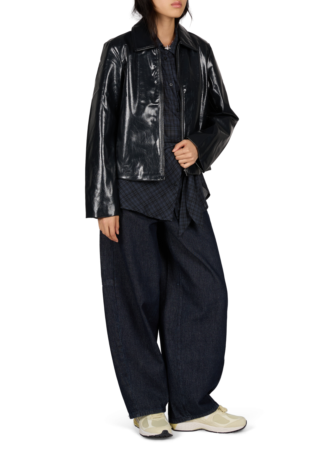 Vishinny Cropped Coated-Effect Jacket VILA Black
