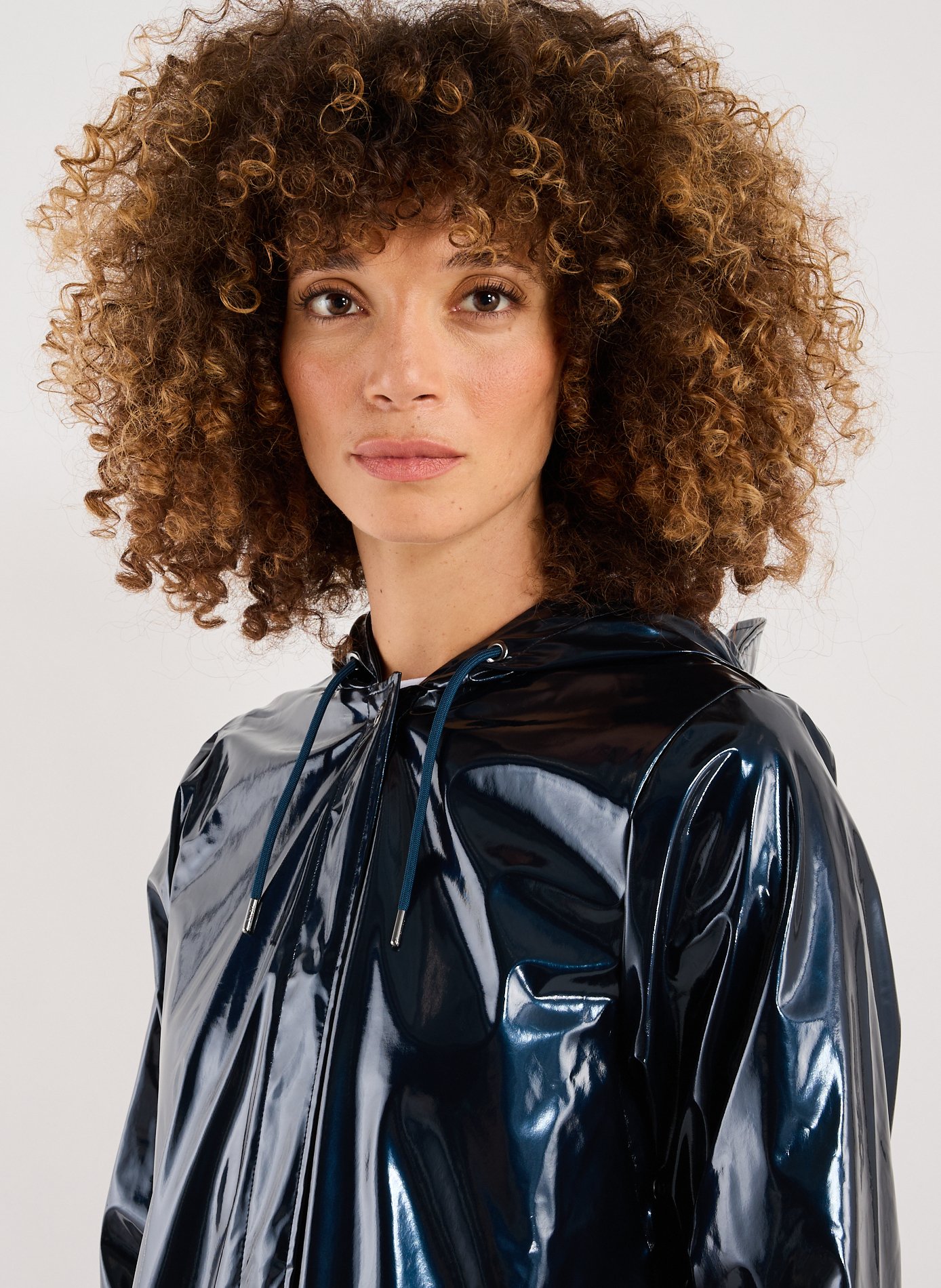 Parka longue vernie RAINS Bleu