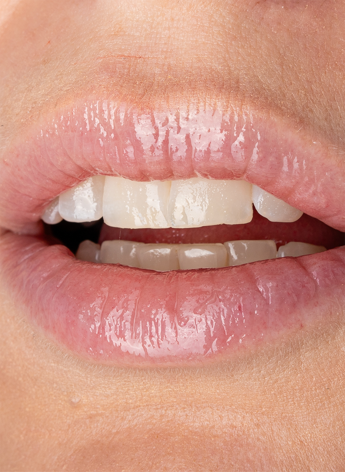 Hydration gloss booster POMPONNE No color