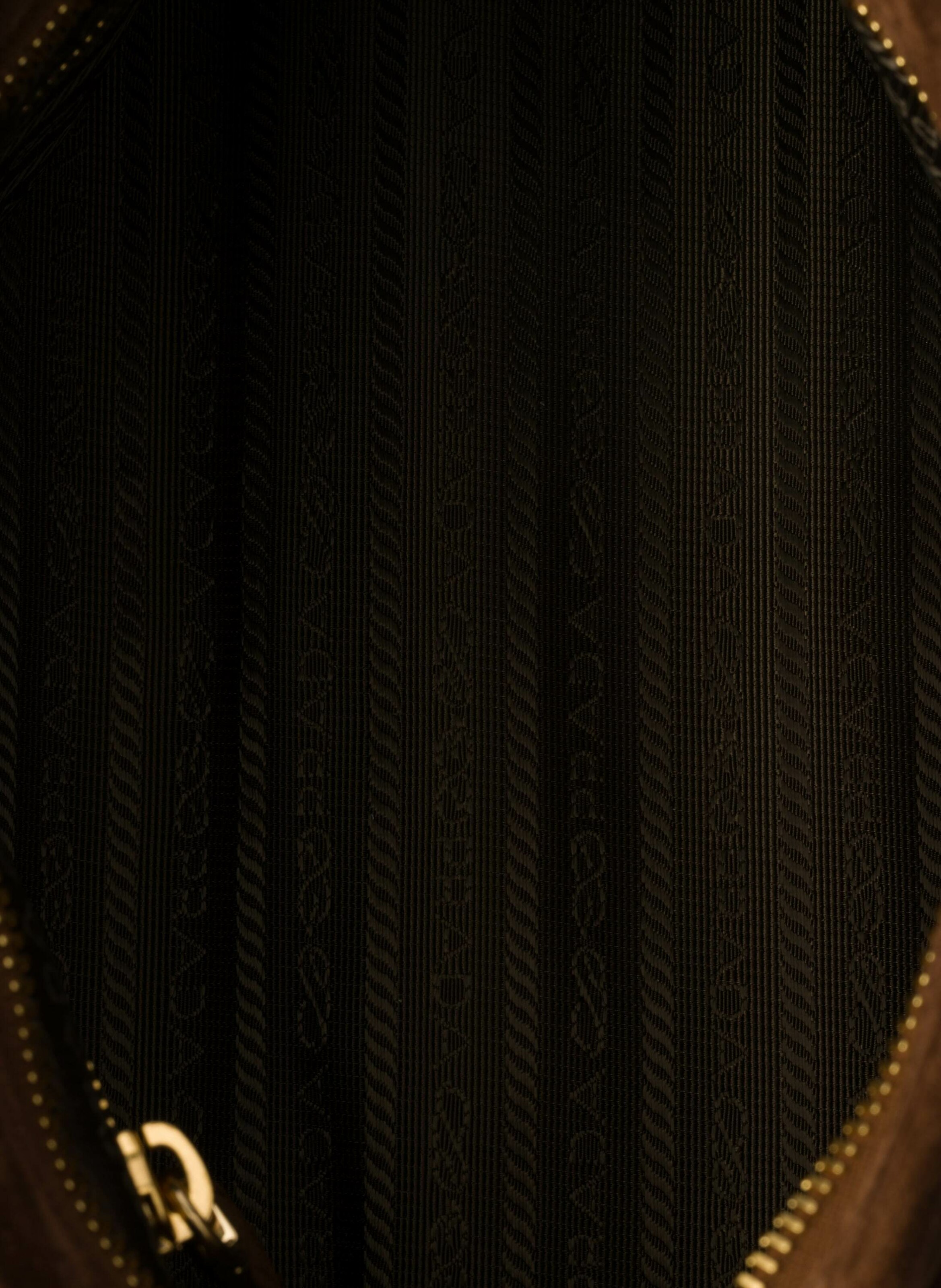 Sac à main prada bonnie en veau velours PRADA Marron