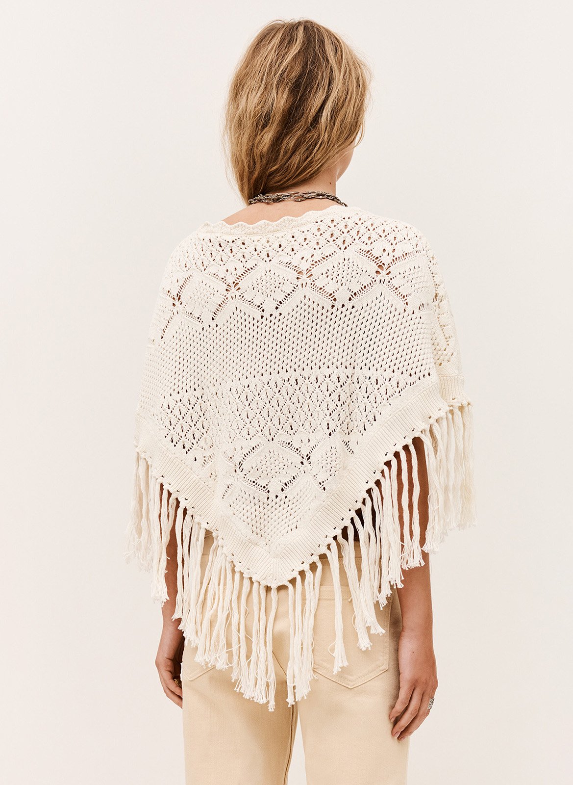 Poncho à franges en maille crochet sandy BA&SH Beige