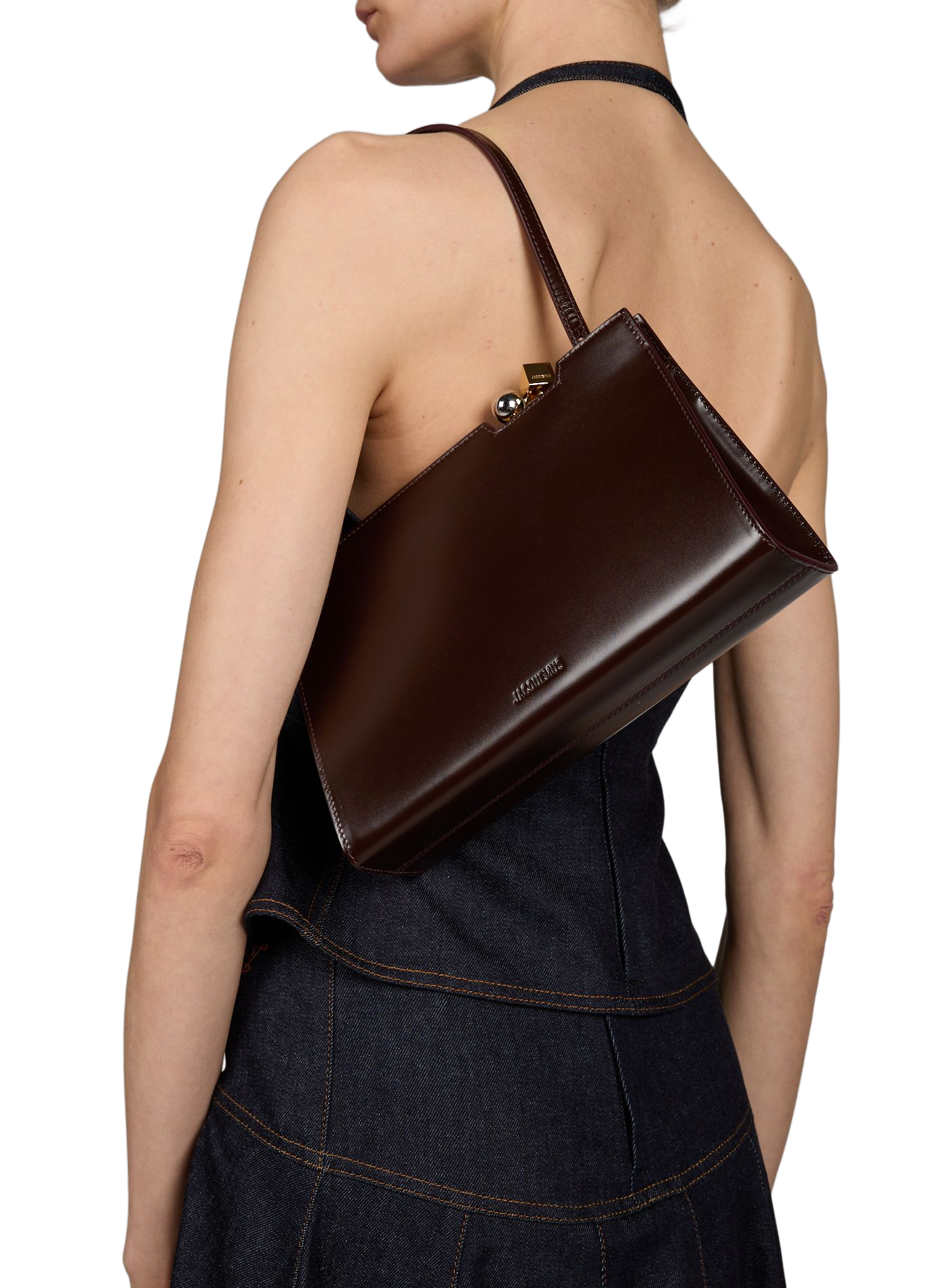 Le sac Salon en cuir de veau JACQUEMUS Rouge