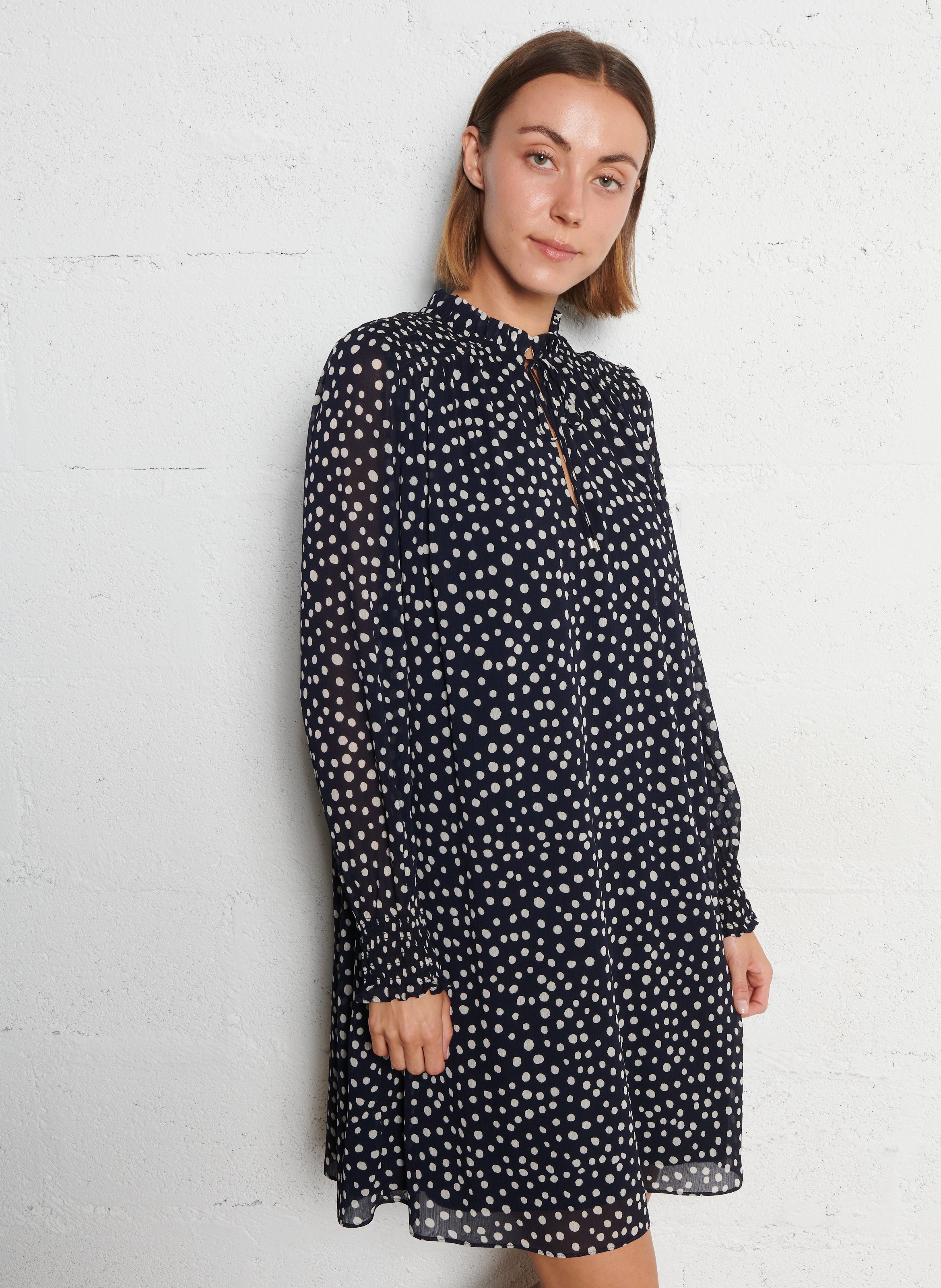 Robe courte col victorien à pois IKKS Bleu