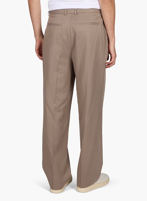 cigarette pants men White And Grey Striped Dive into our exclusive range of meticulously crafted trousers designed to elevate your everyday look McQueen Men's Solarized Flower Cigarette