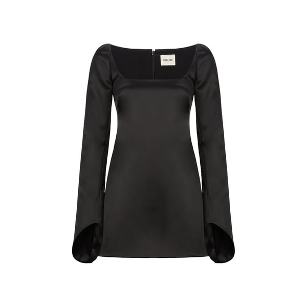 Robe courte à manches longues