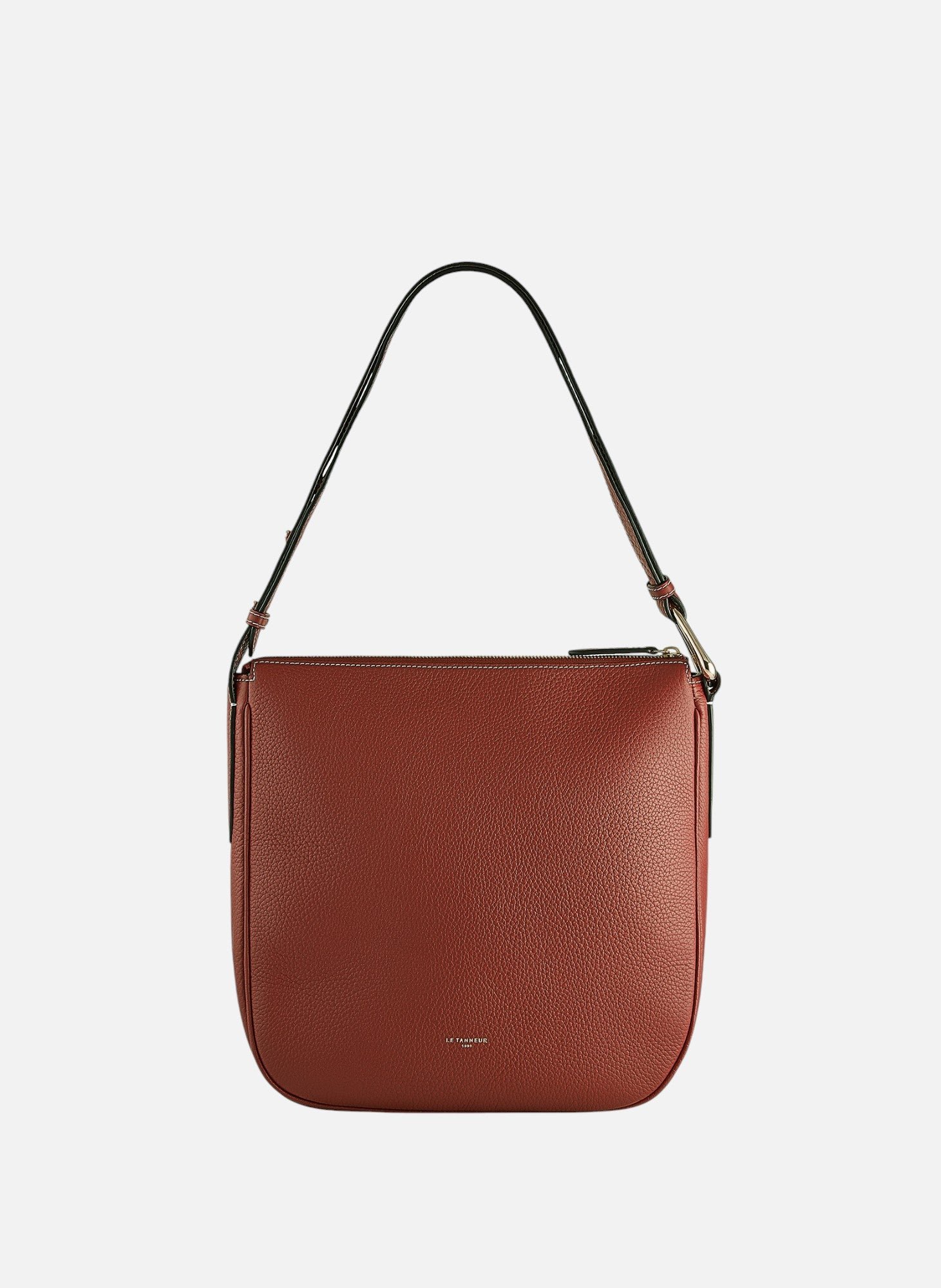 Sac hobo moyen modèle madeleine en cuir de taurillon grainé LE TANNEUR Marron