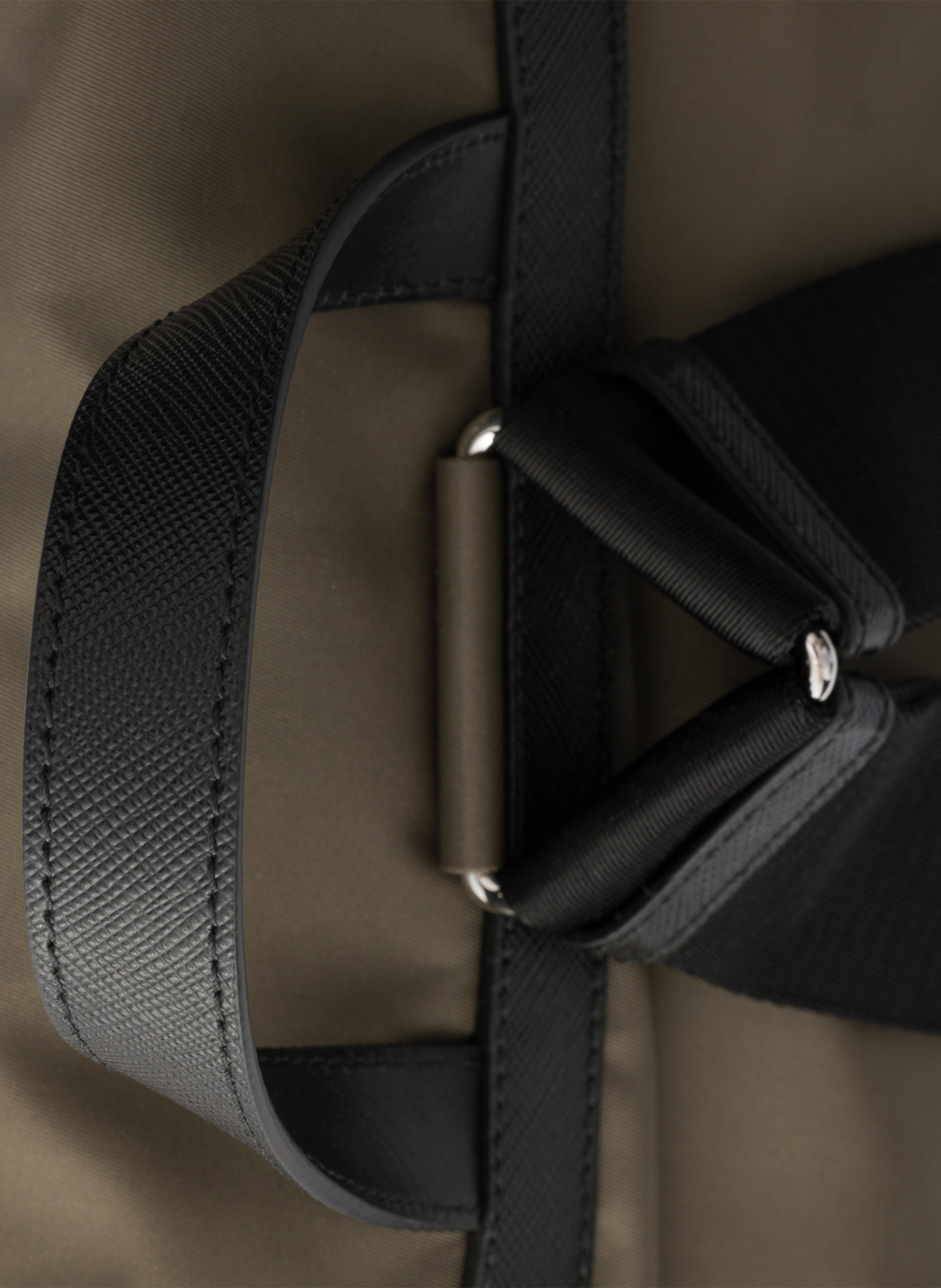 Sac à dos en re-nylon PRADA Gris