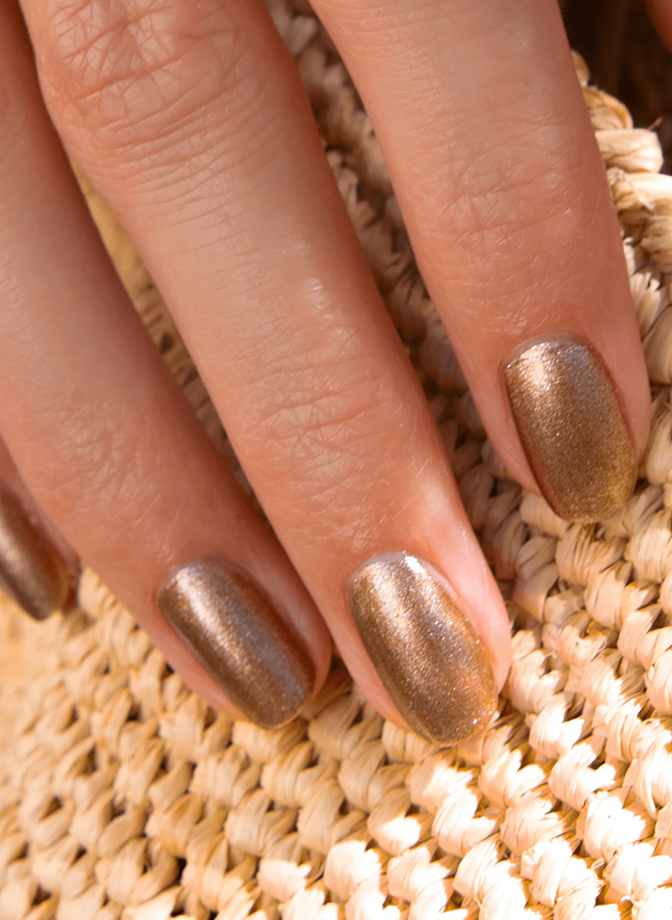 Green Flash Nail Polish MANUCURIST Bronze