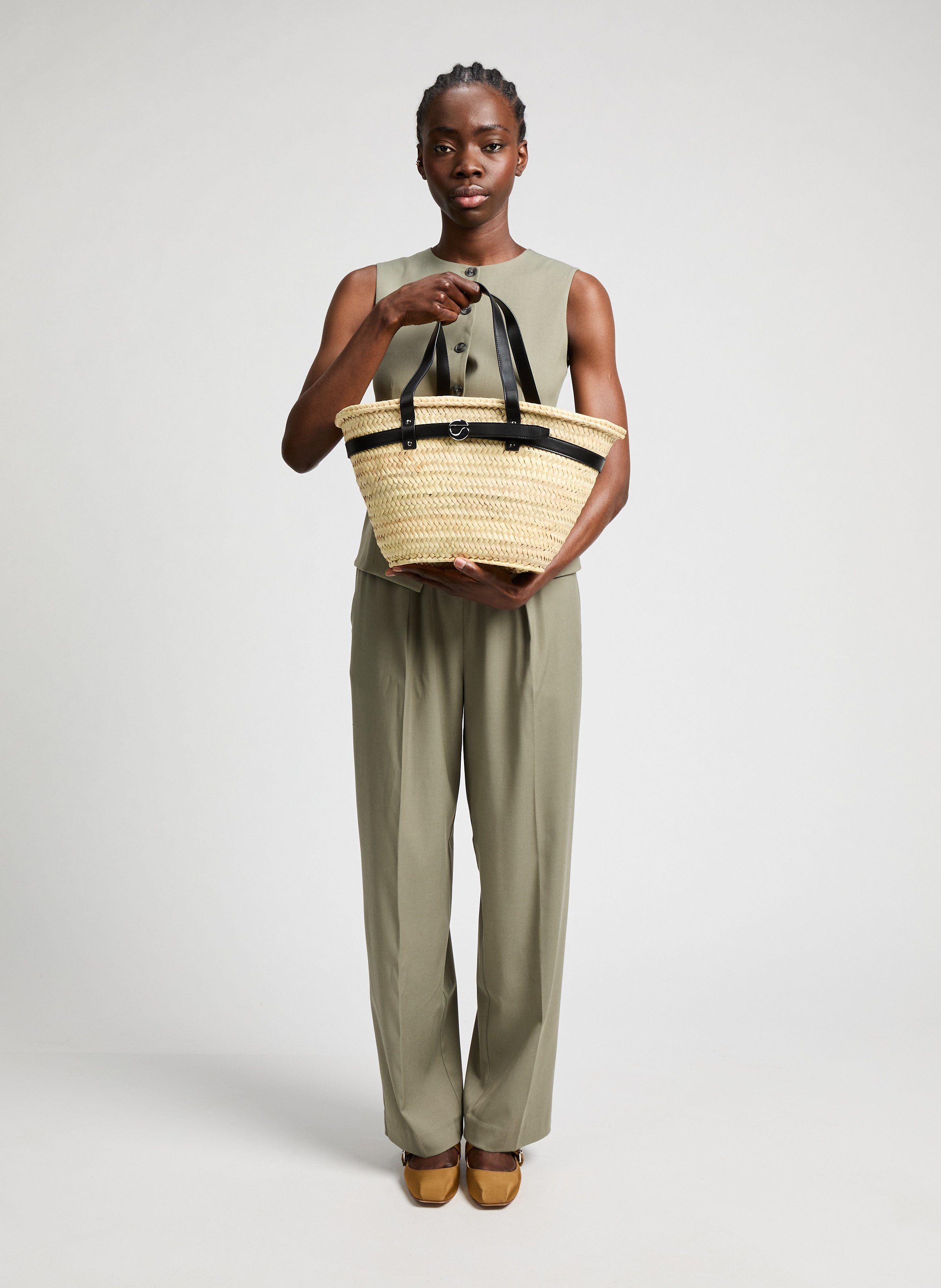 Palm Bucket Basket Bag Beige