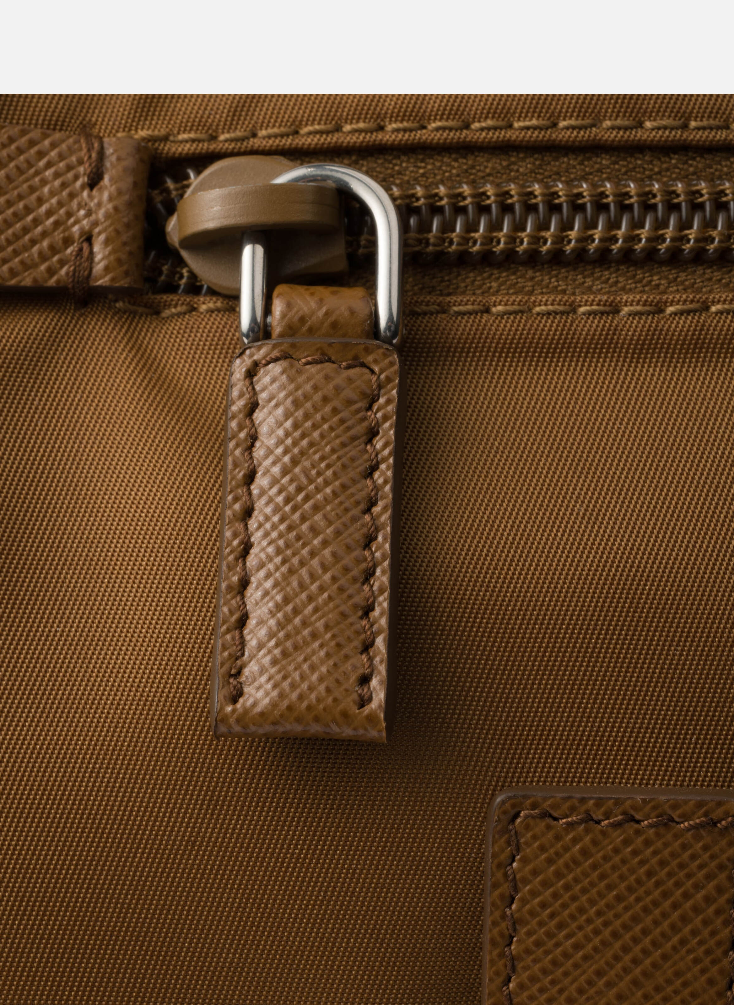 Sac porté épaule en re-nylon PRADA Marron