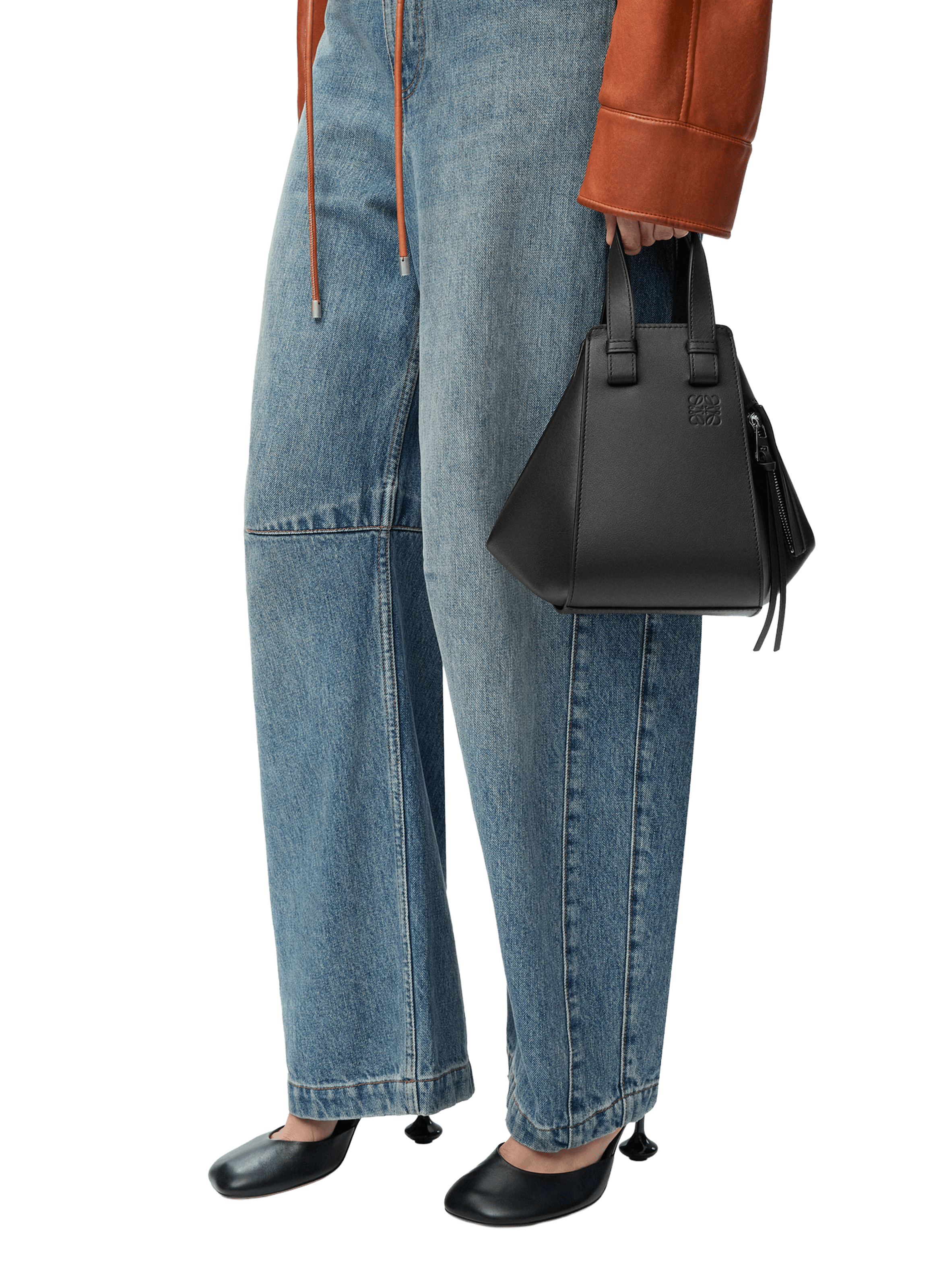 Sac Hammock Compact en cuir de veau classique LOEWE Noir