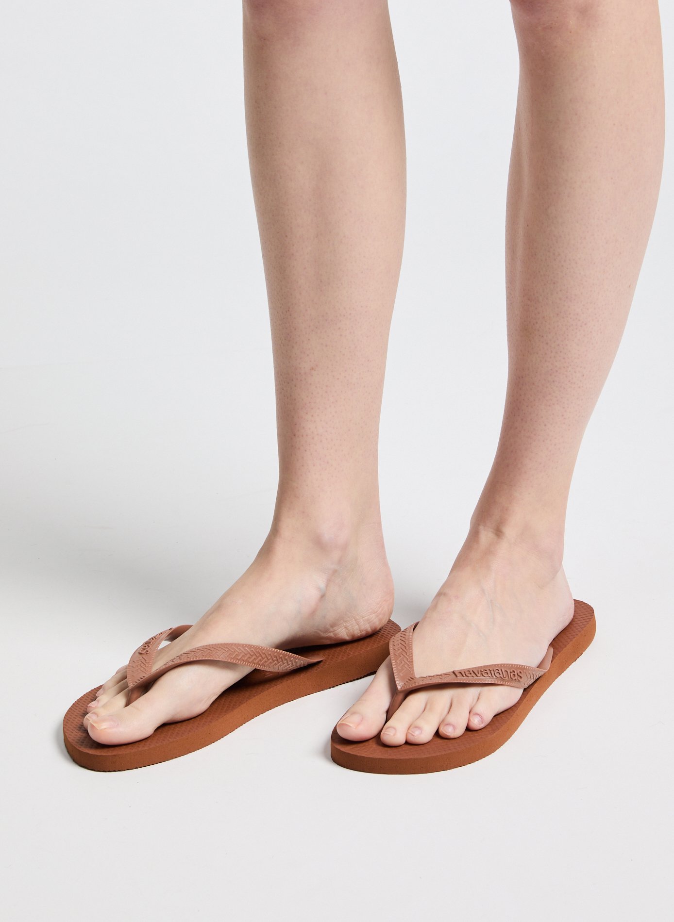 Slim flip flops HAVAIANAS Brown
