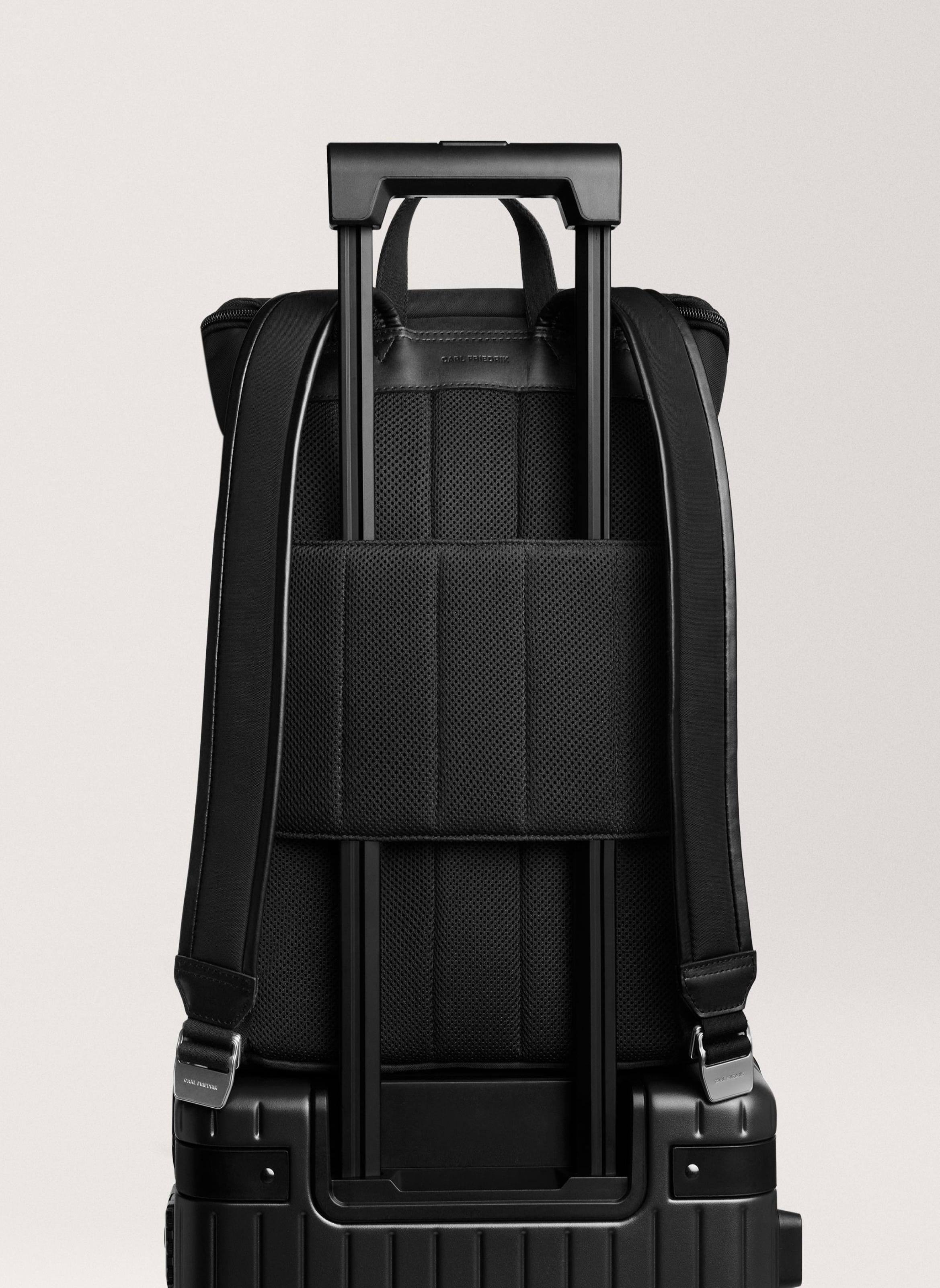 Sac à dos 'City-hopper' en nylon CARL FRIEDRIK Noir