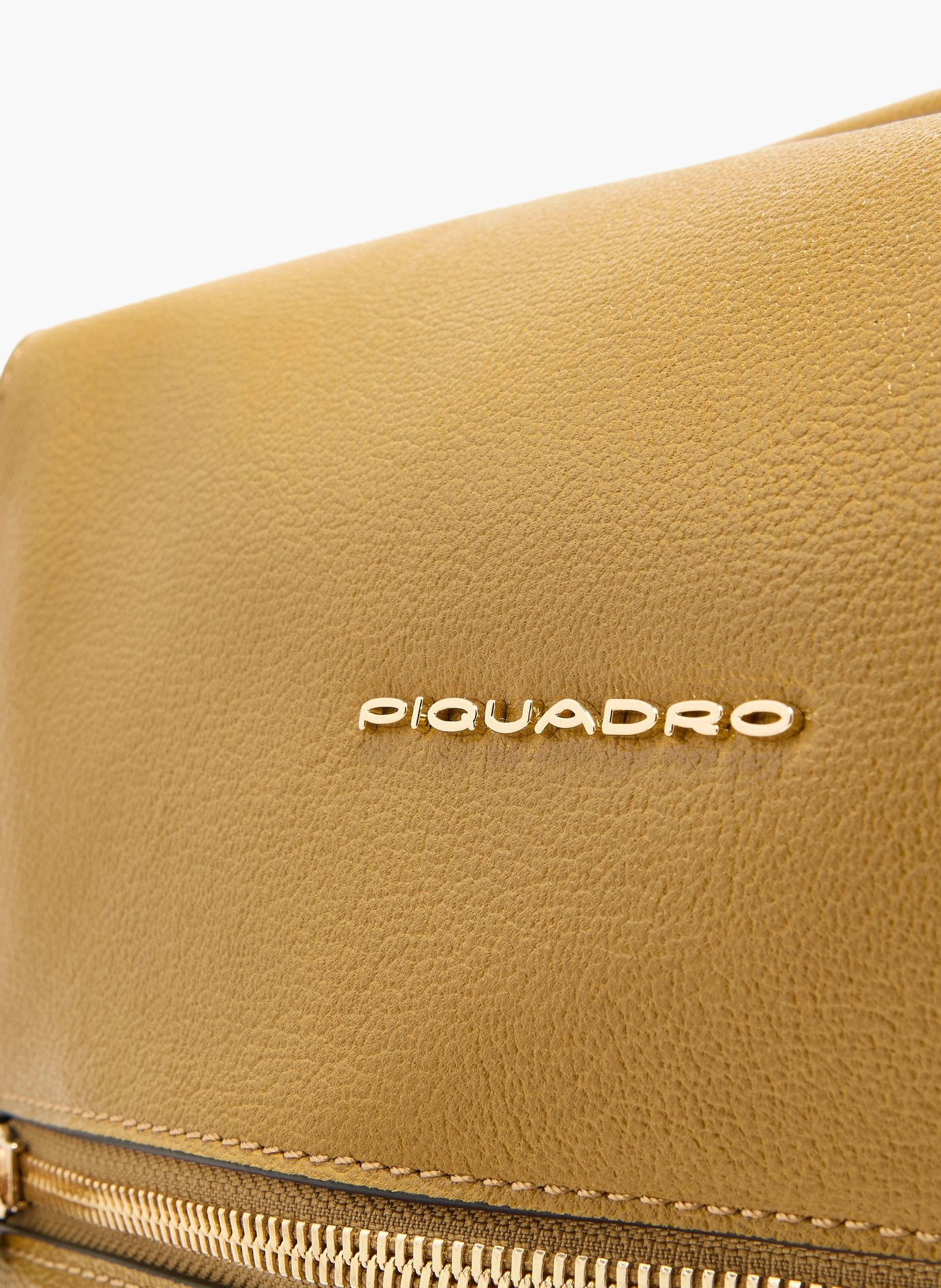 Sac à dos femme pour ordinateur 14" PIQUADRO Jaune